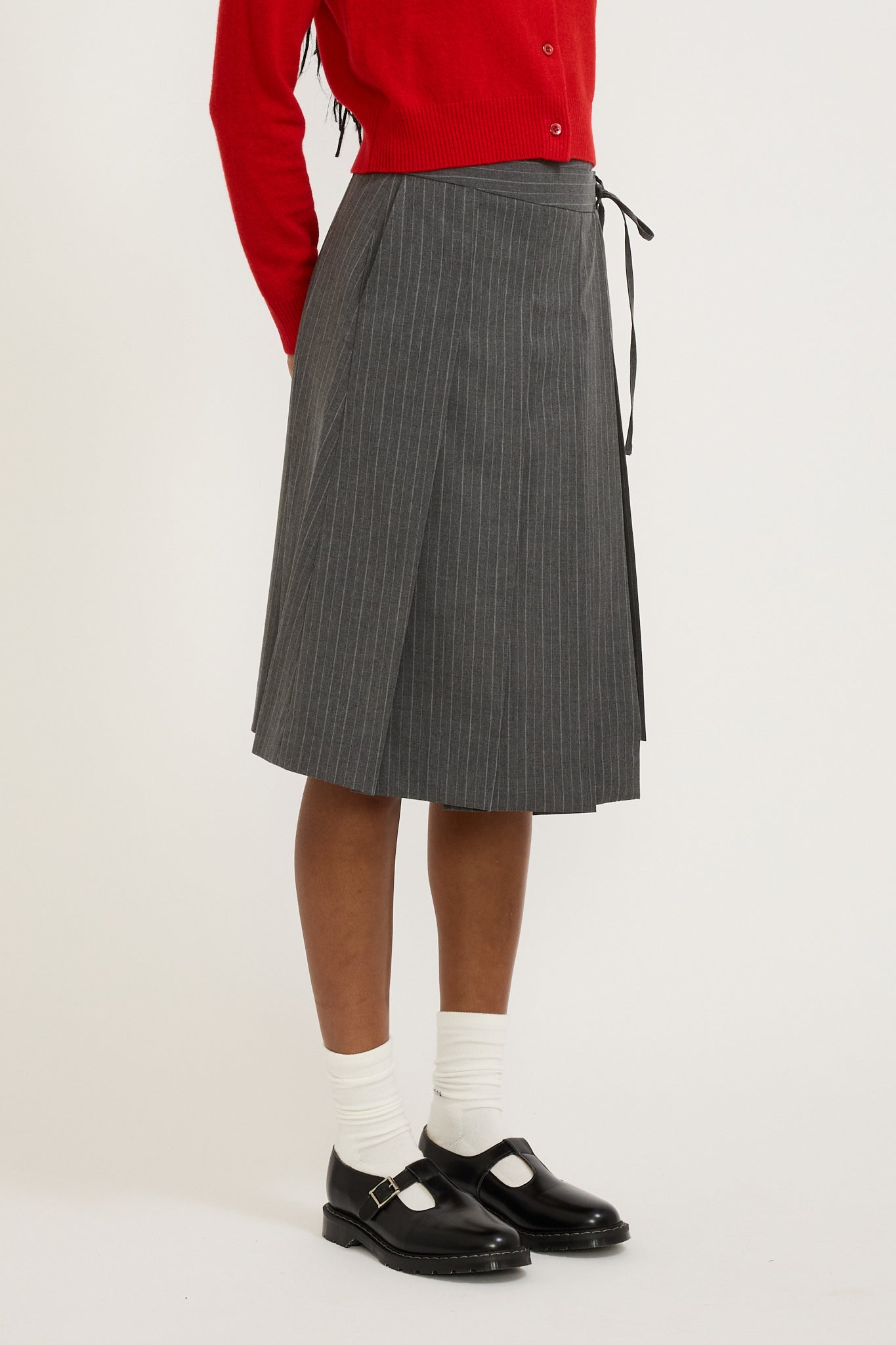 Ribboned Pleats Skirt Grey Stripe