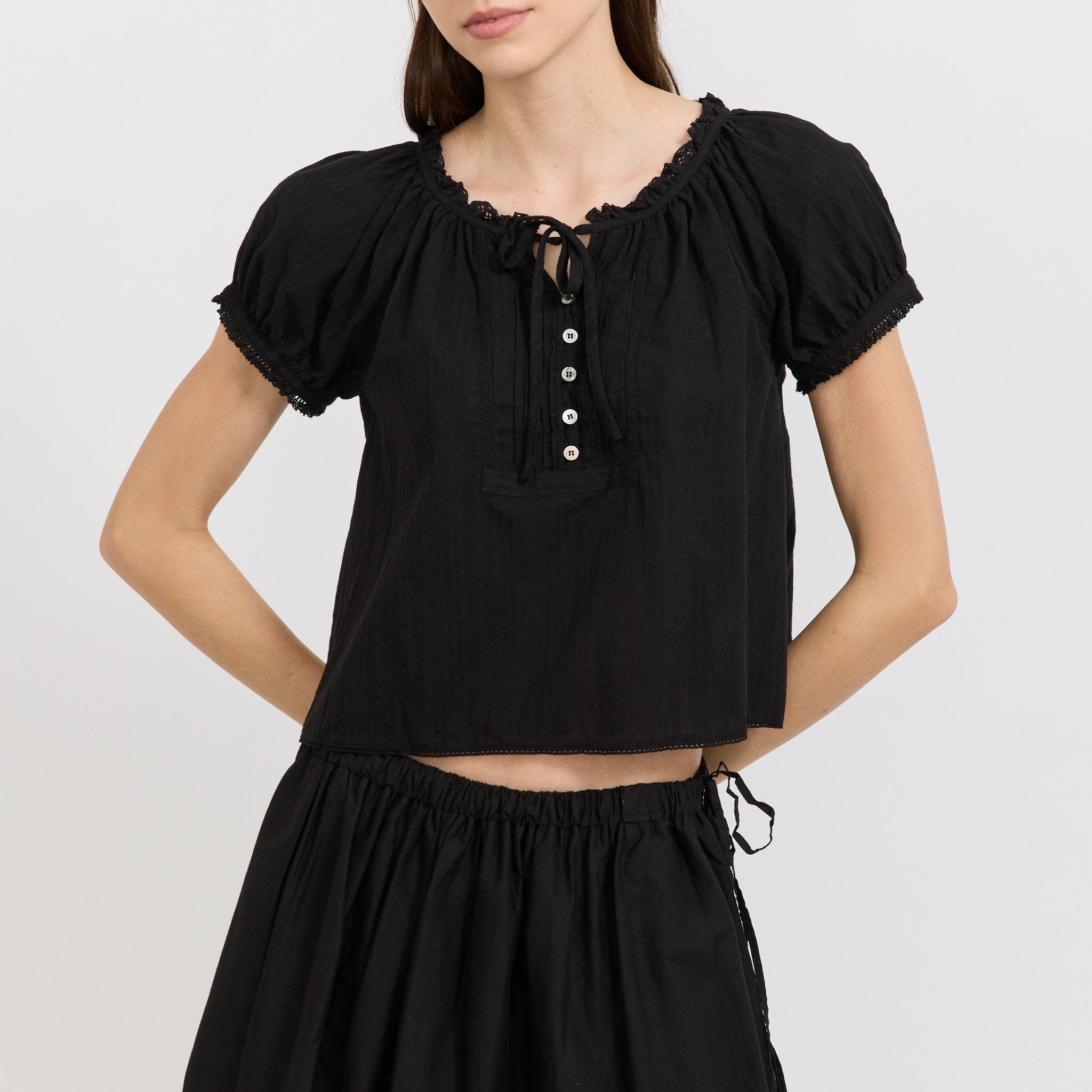 Ribboned Shirring Blouse Black