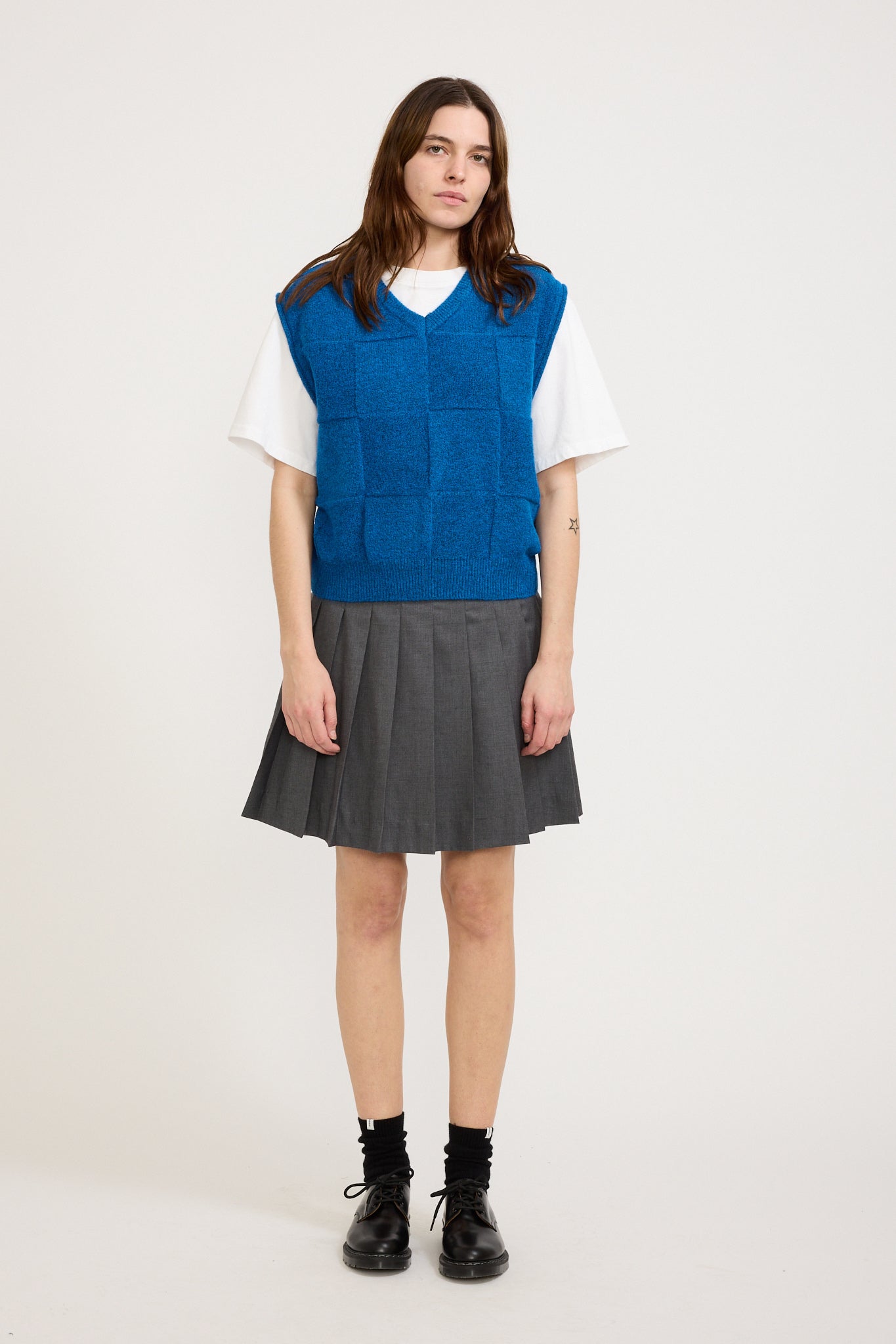 Dunst | Unisex Essential Knit Vest Blue | Maplestore