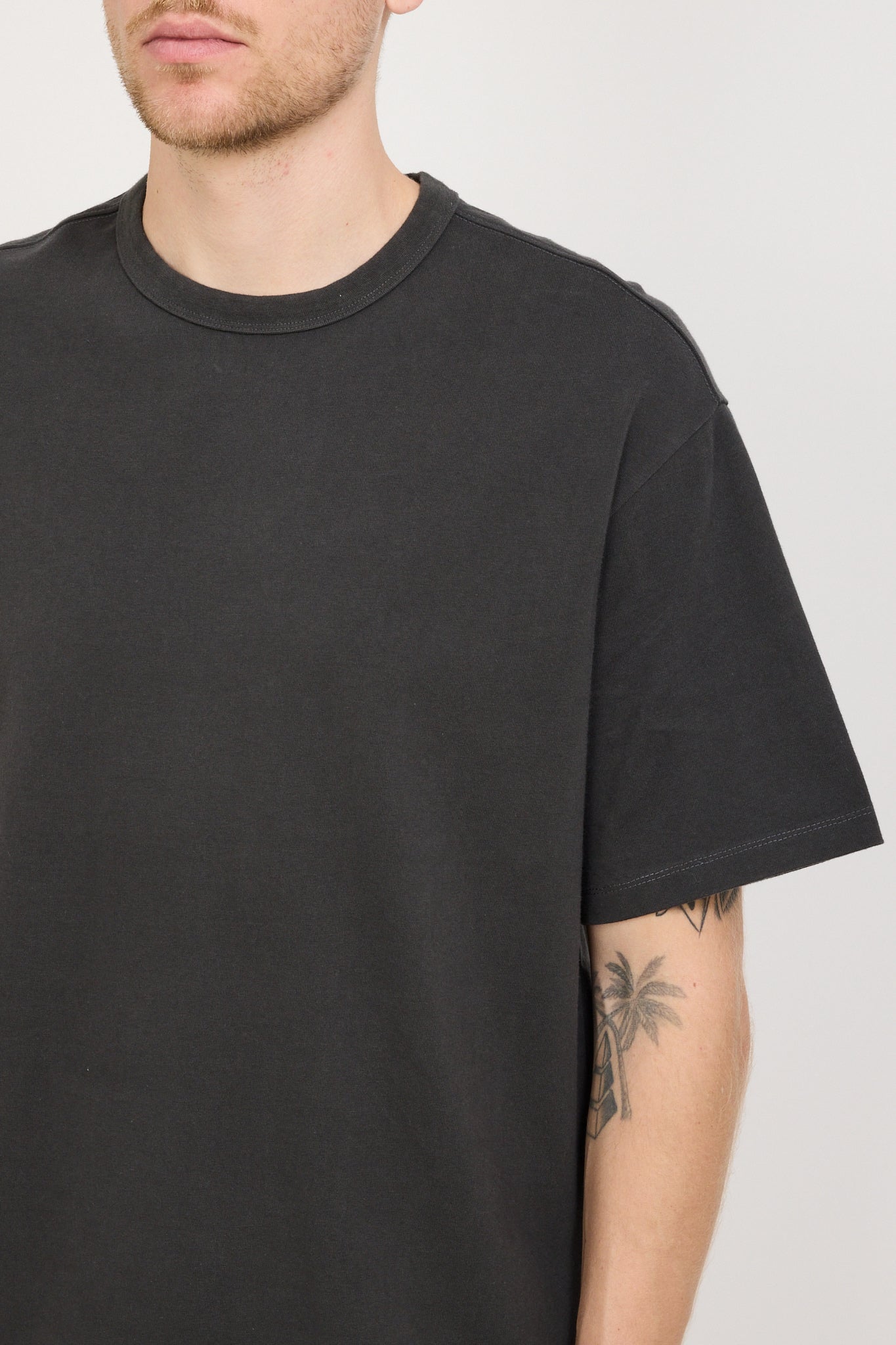 Eastlogue | Loose Fit T-Shirt Charcoal | Maplestore