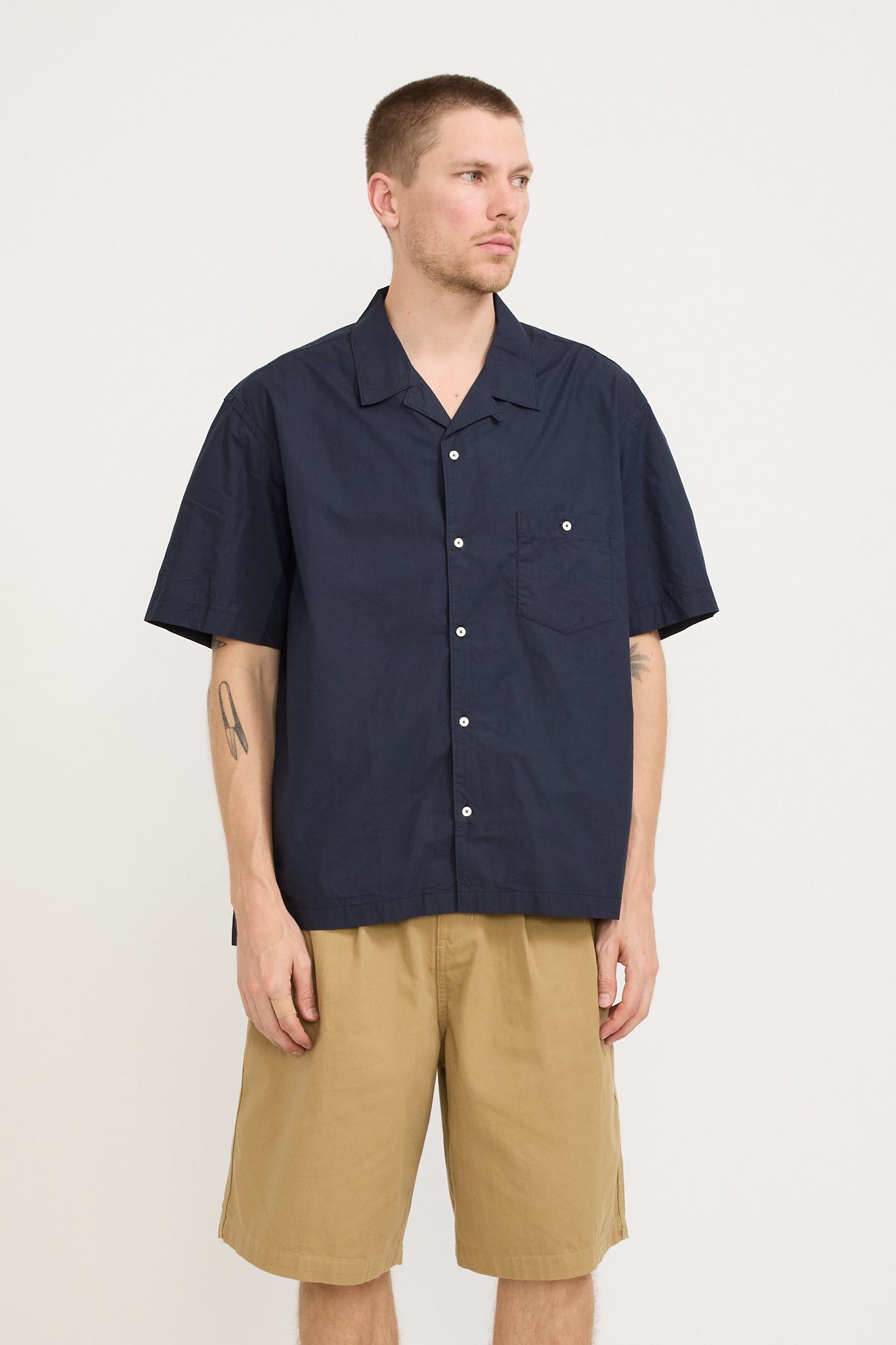 Eastlogue | Relax Half Shirt Navy | Maplestore