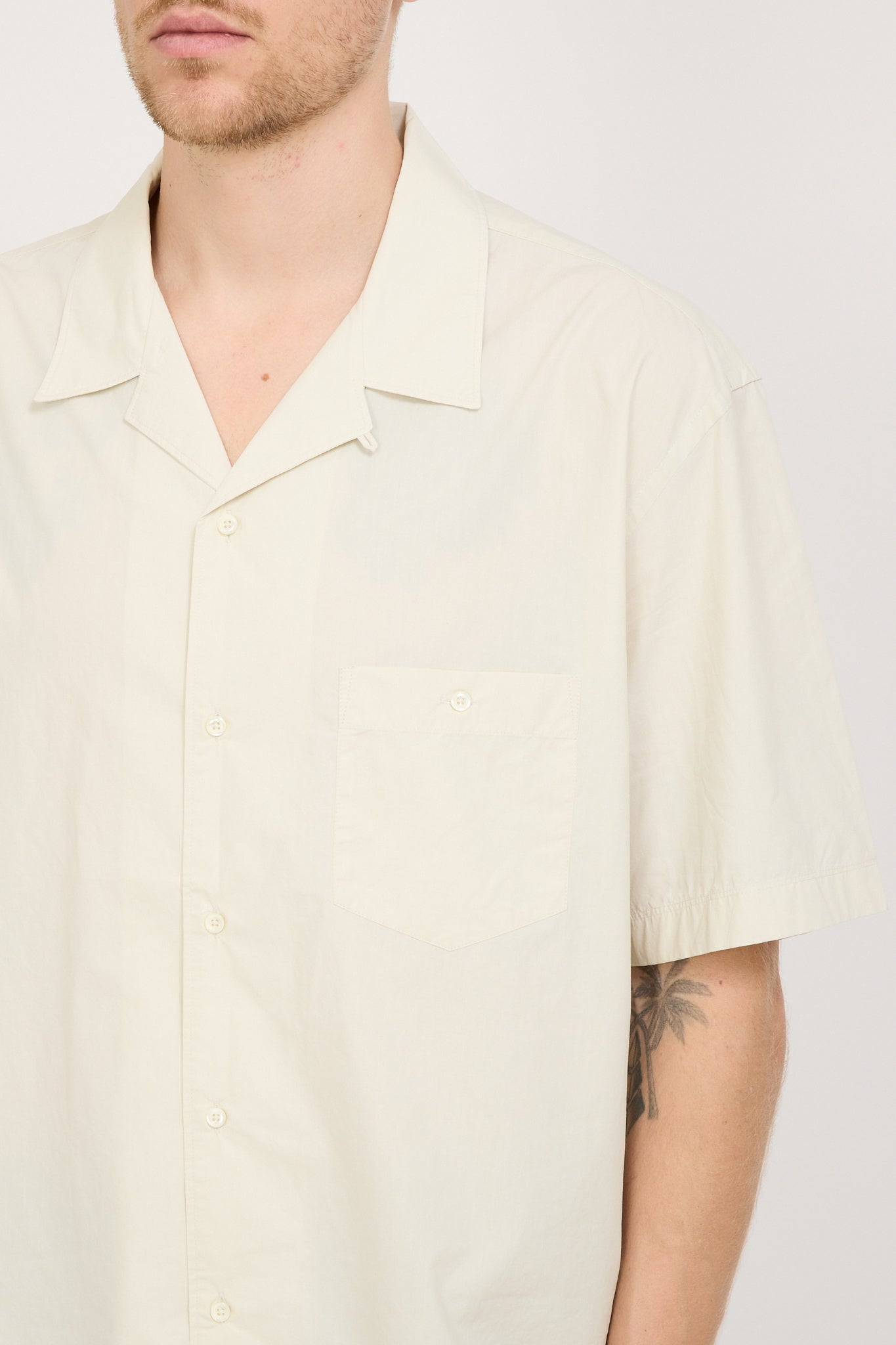 Eastlogue | Relax Half Shirt Dusty Beige | Maplestore