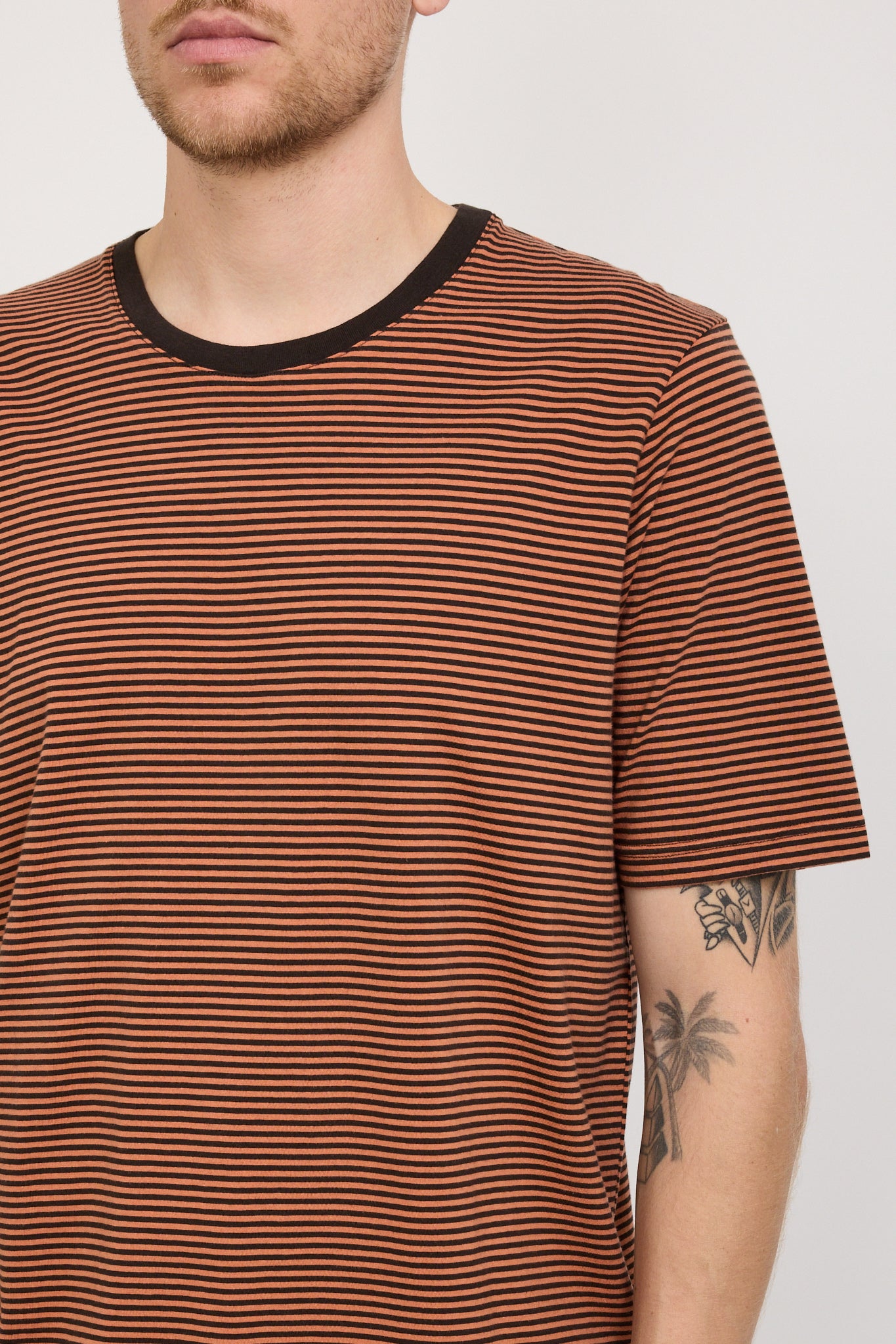 Folk | 1X1 Striped Tee Rust/Brown | Maplestore