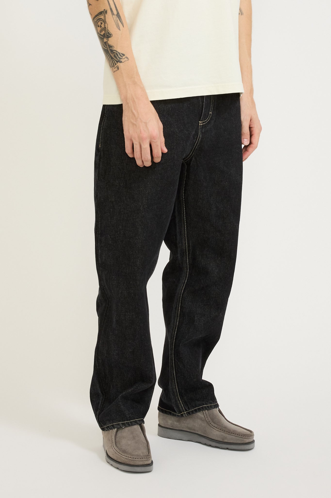 Barrel Leg Jean Black Washed Denim
