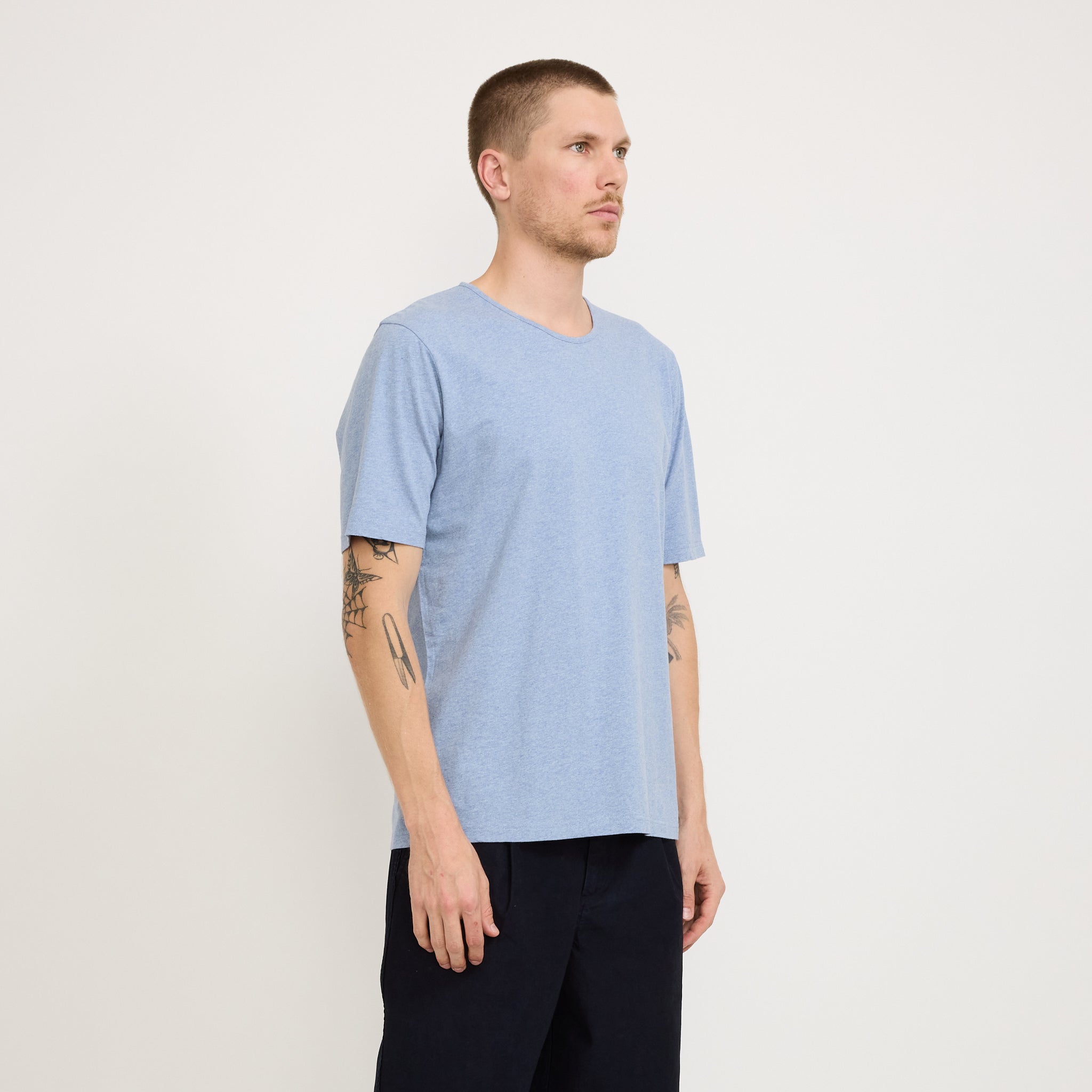 Folk | Everyday Tee Soft Blue Melange | Maplestore