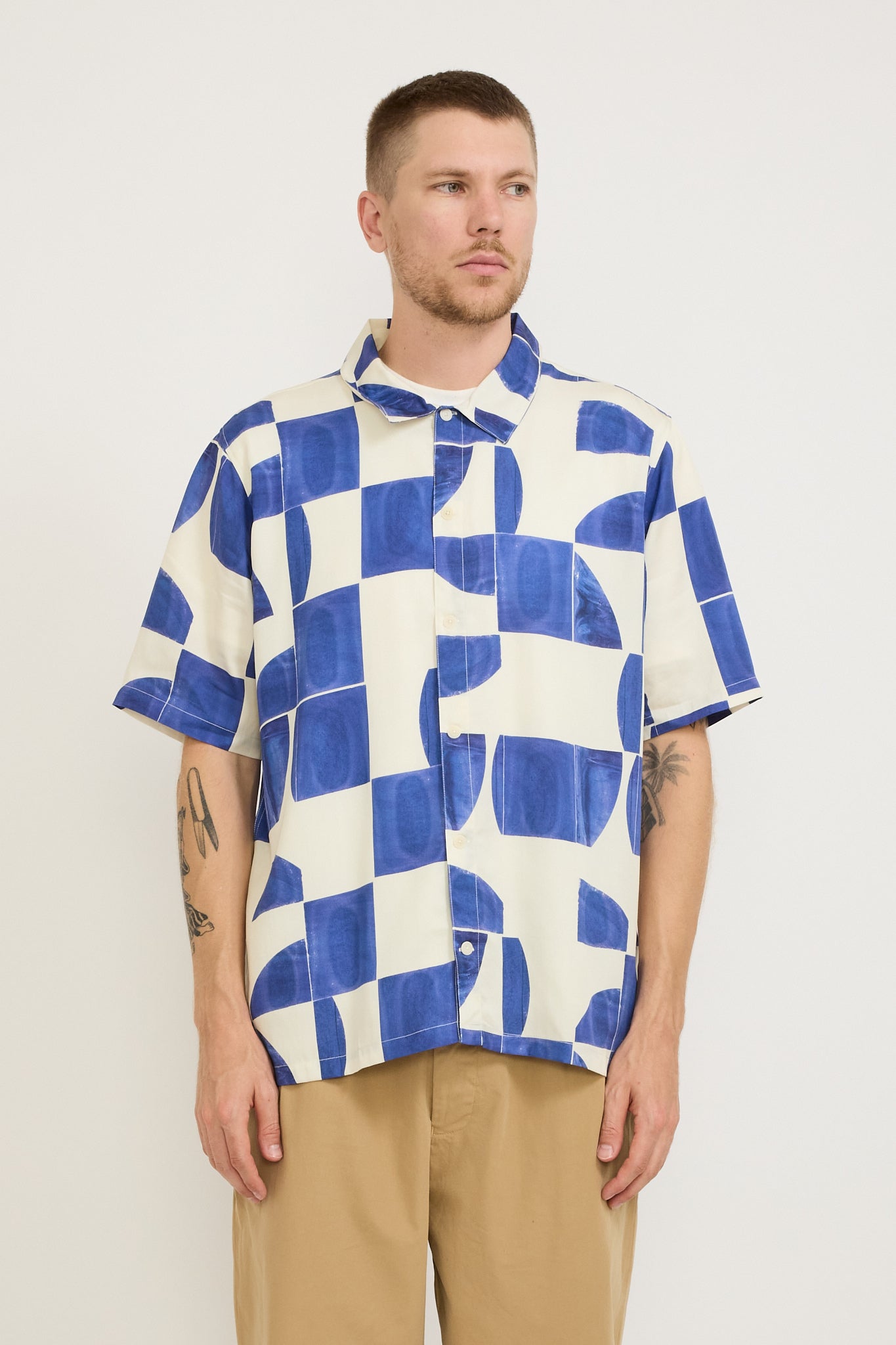 Gabe Shirt Blue Tile Print KG