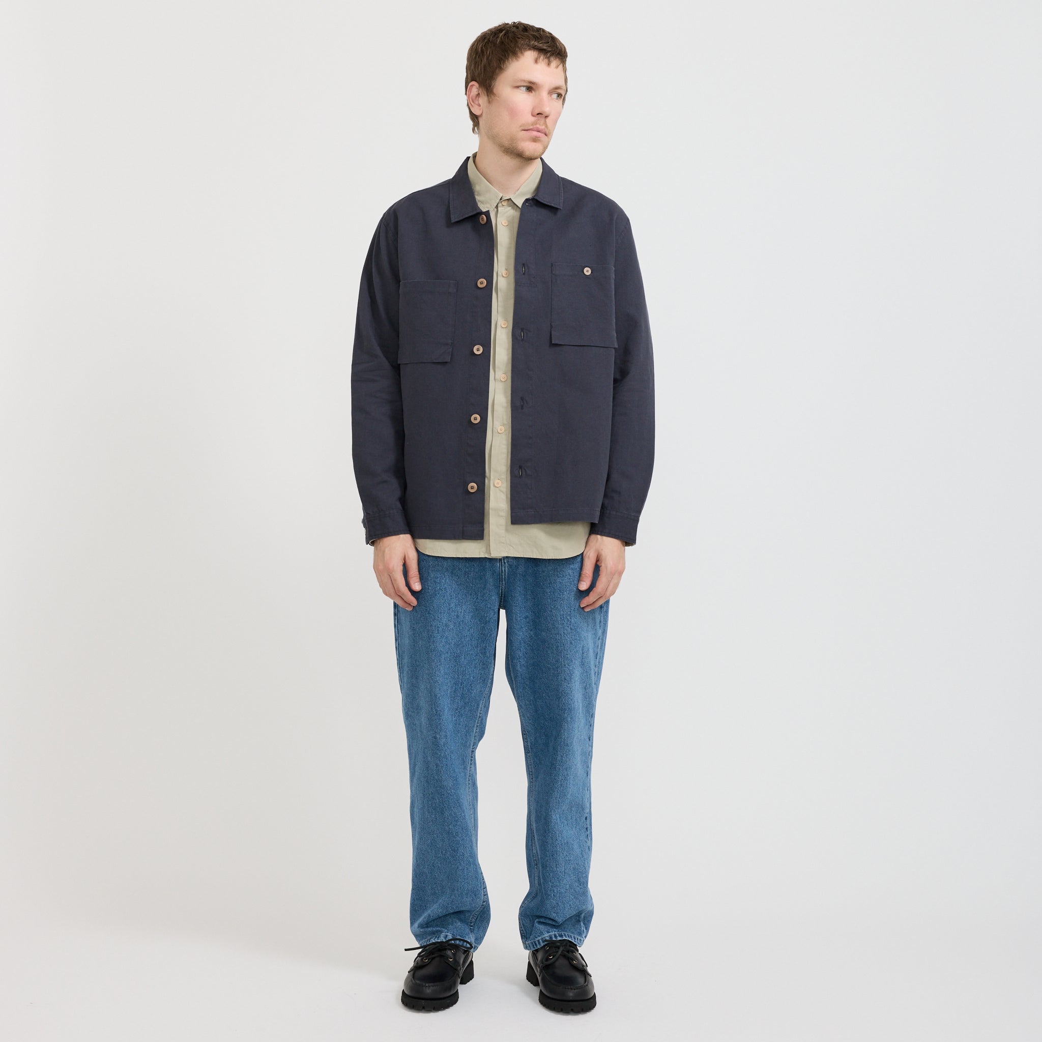 Folk | Patch Overshirt Dark Navy Slub Linen | Maplestore