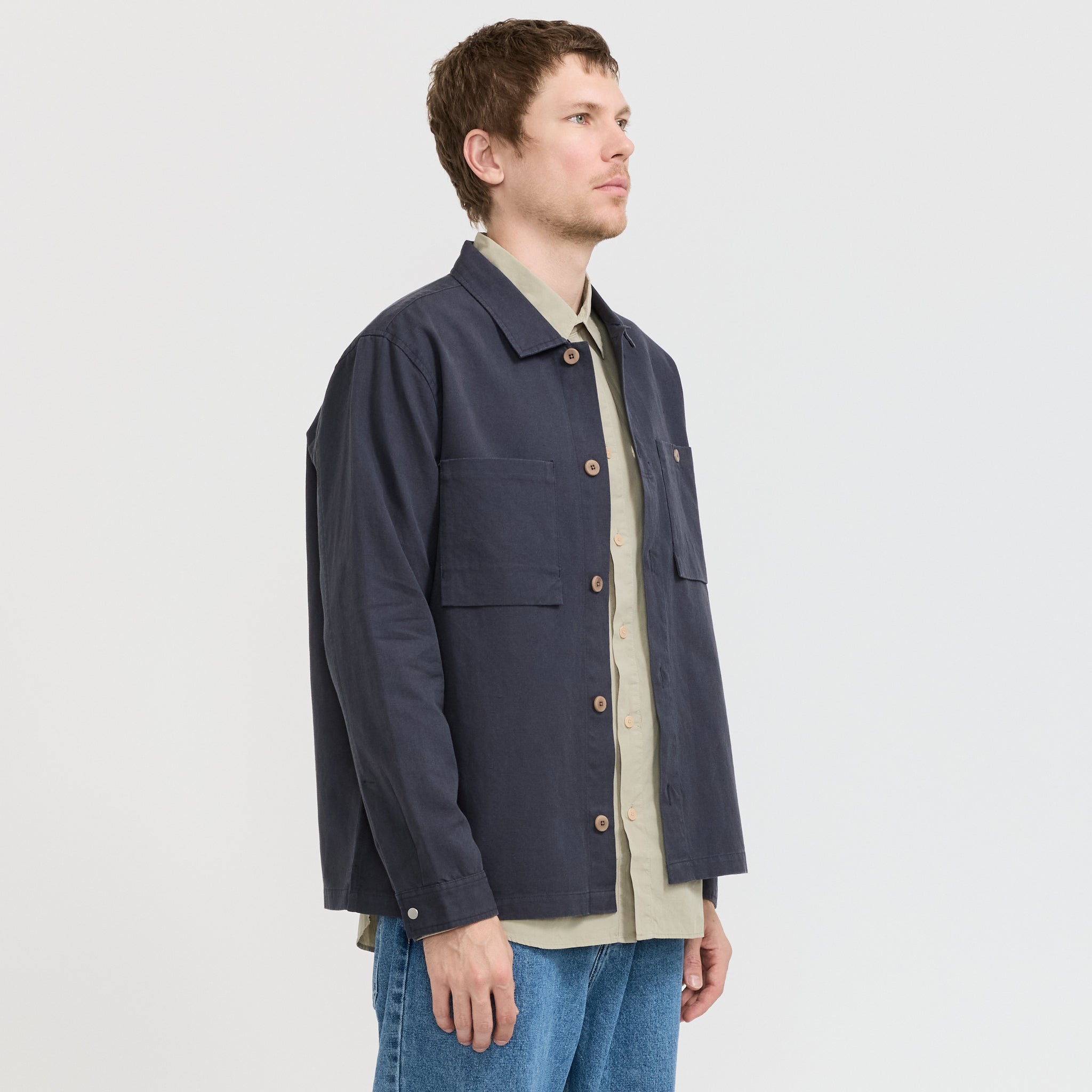 Folk | Patch Overshirt Dark Navy Slub Linen | Maplestore