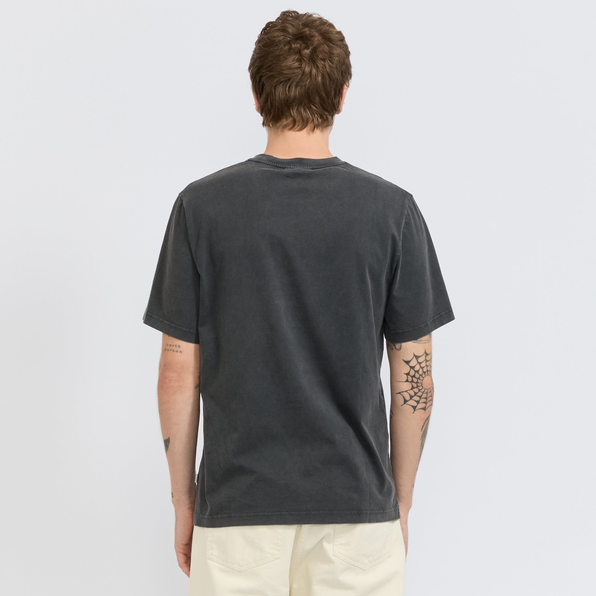 Foret | Bouquet T-Shirt Washed Black | Maplestore
