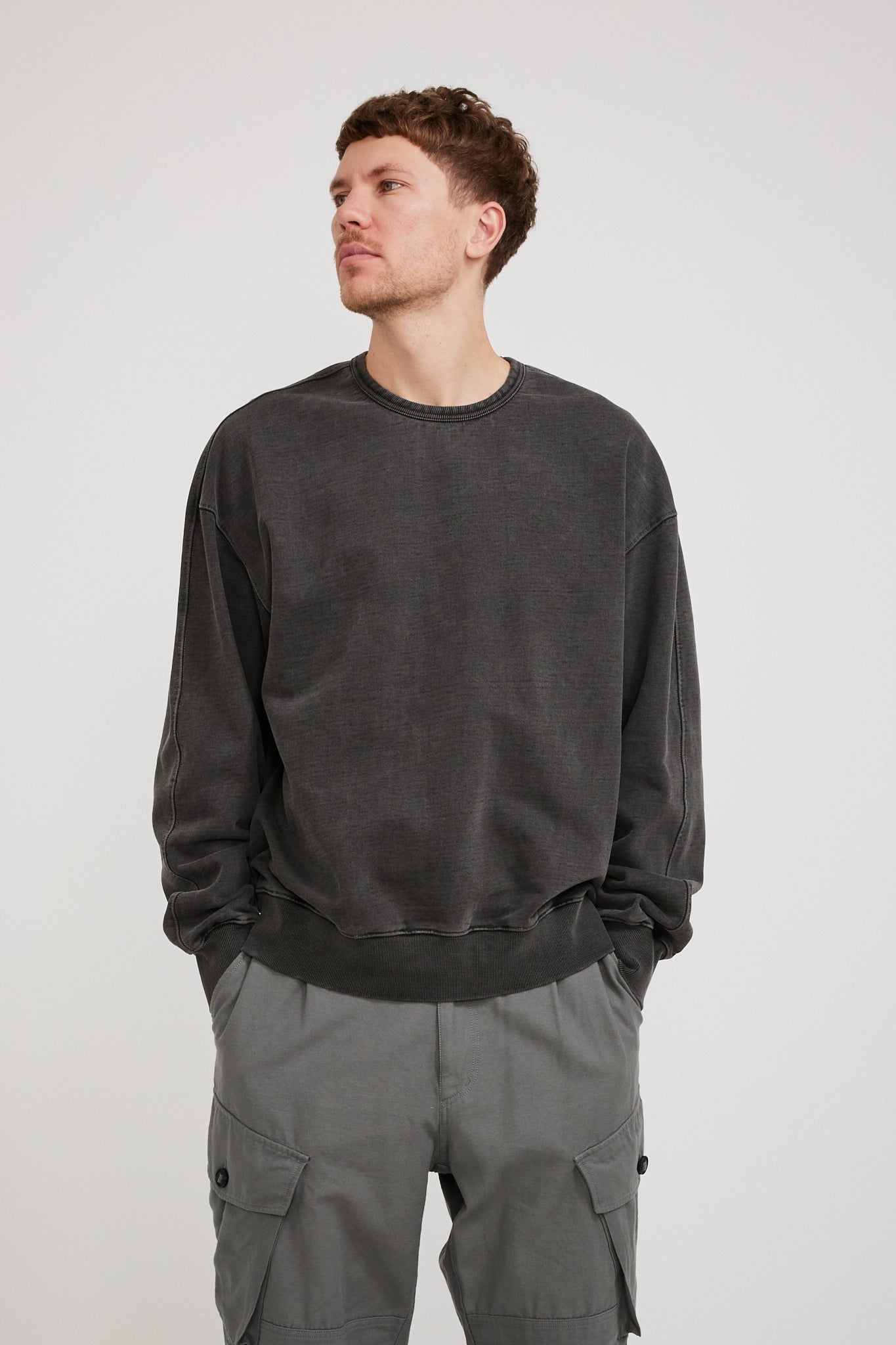 Frizmworks | OG Pigment Dyeing Sweatshirt Charcoal | Maplestore