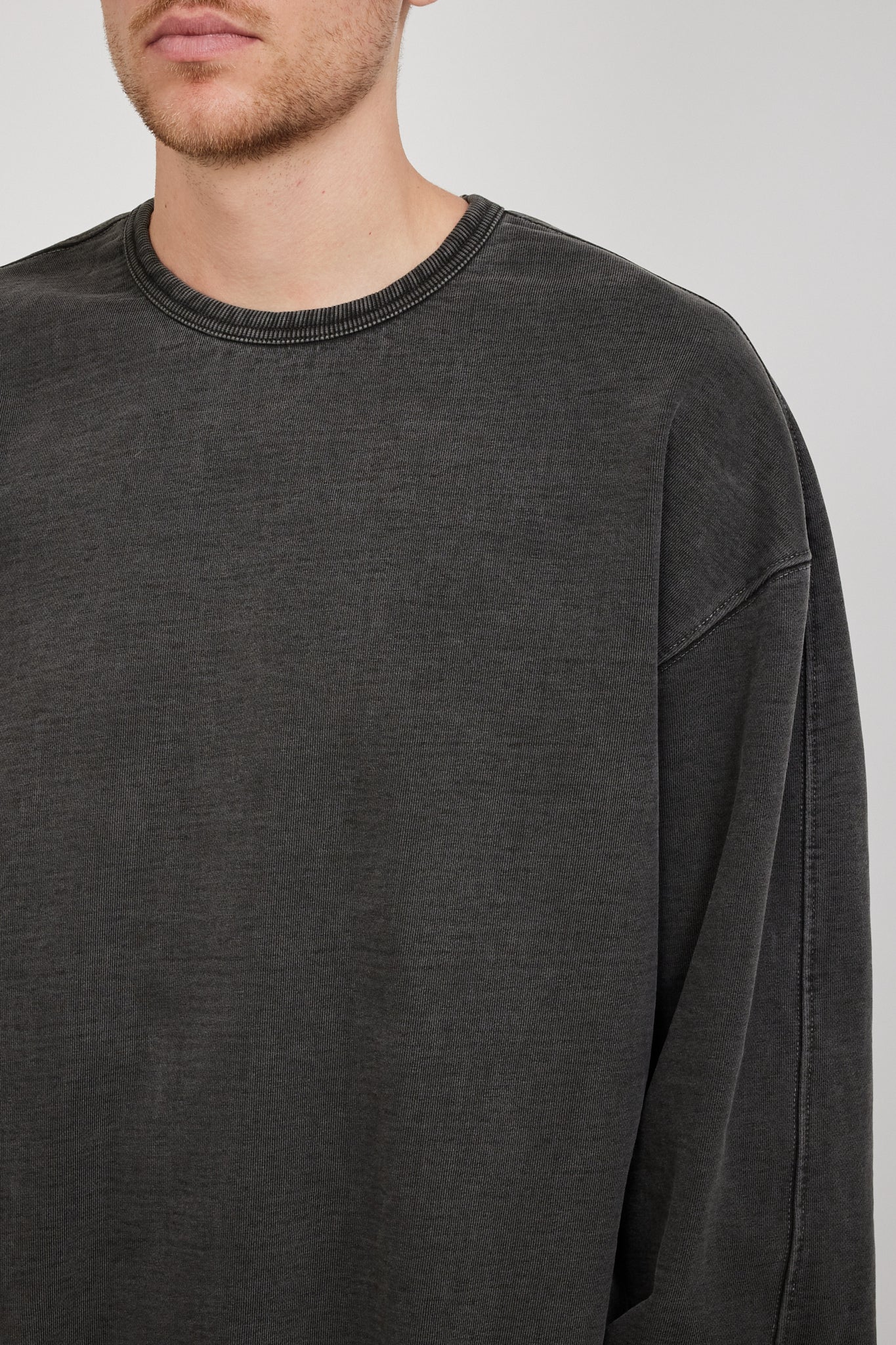 Frizmworks | OG Pigment Dyeing Sweatshirt Charcoal | Maplestore