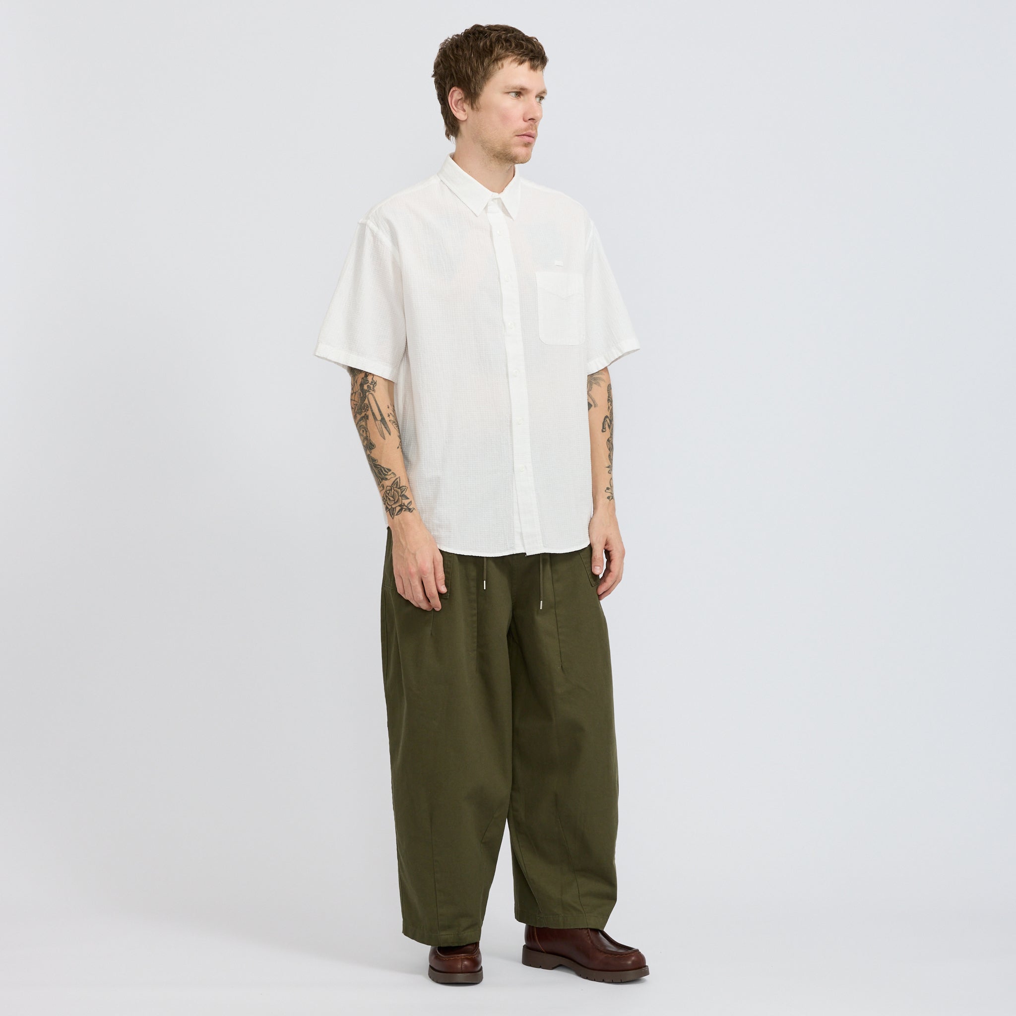 Frizmworks | OG Dobby Weave Seersucker Half Shirt White | Maplestore