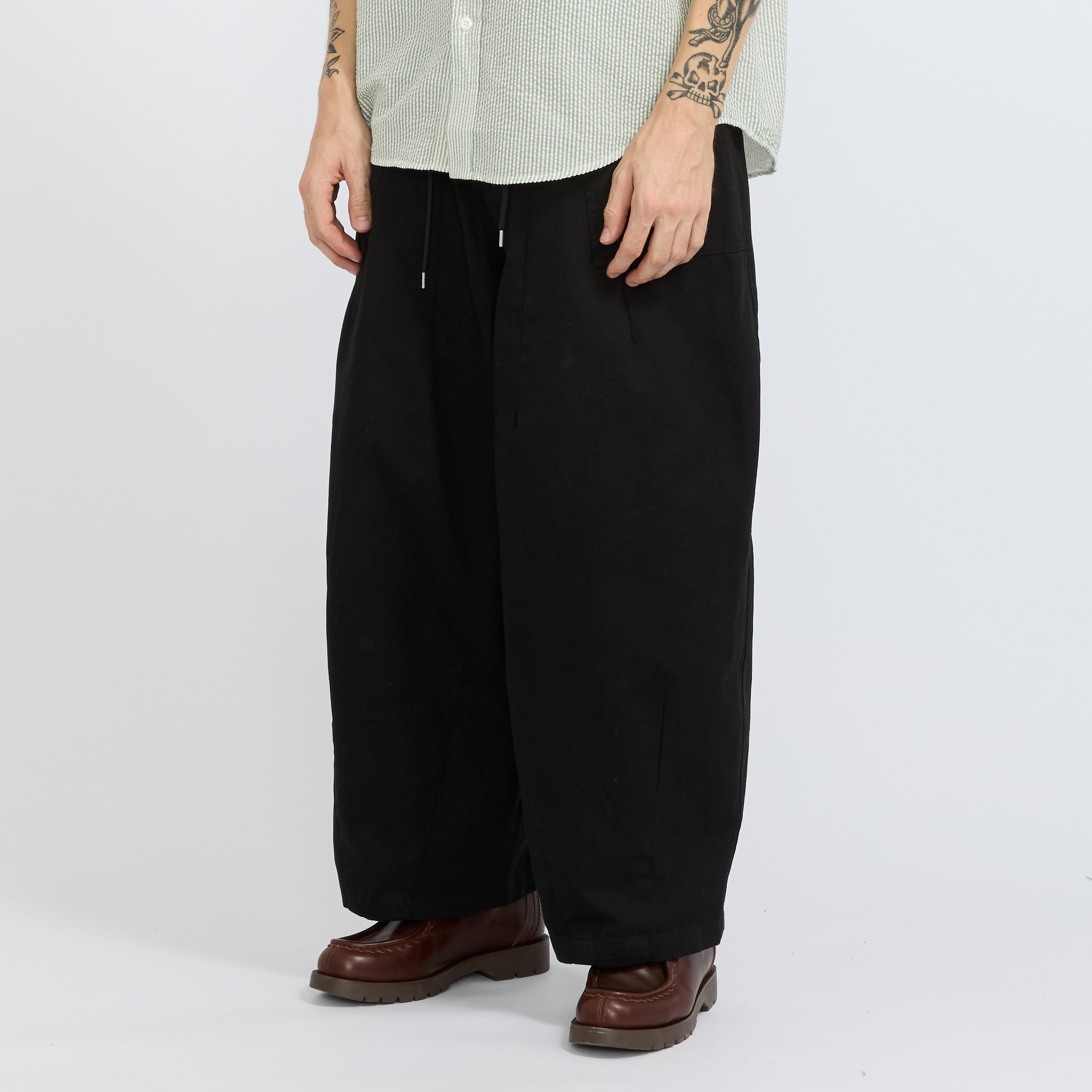 Frizmworks | Twill Balloon Pants Black | Maplestore