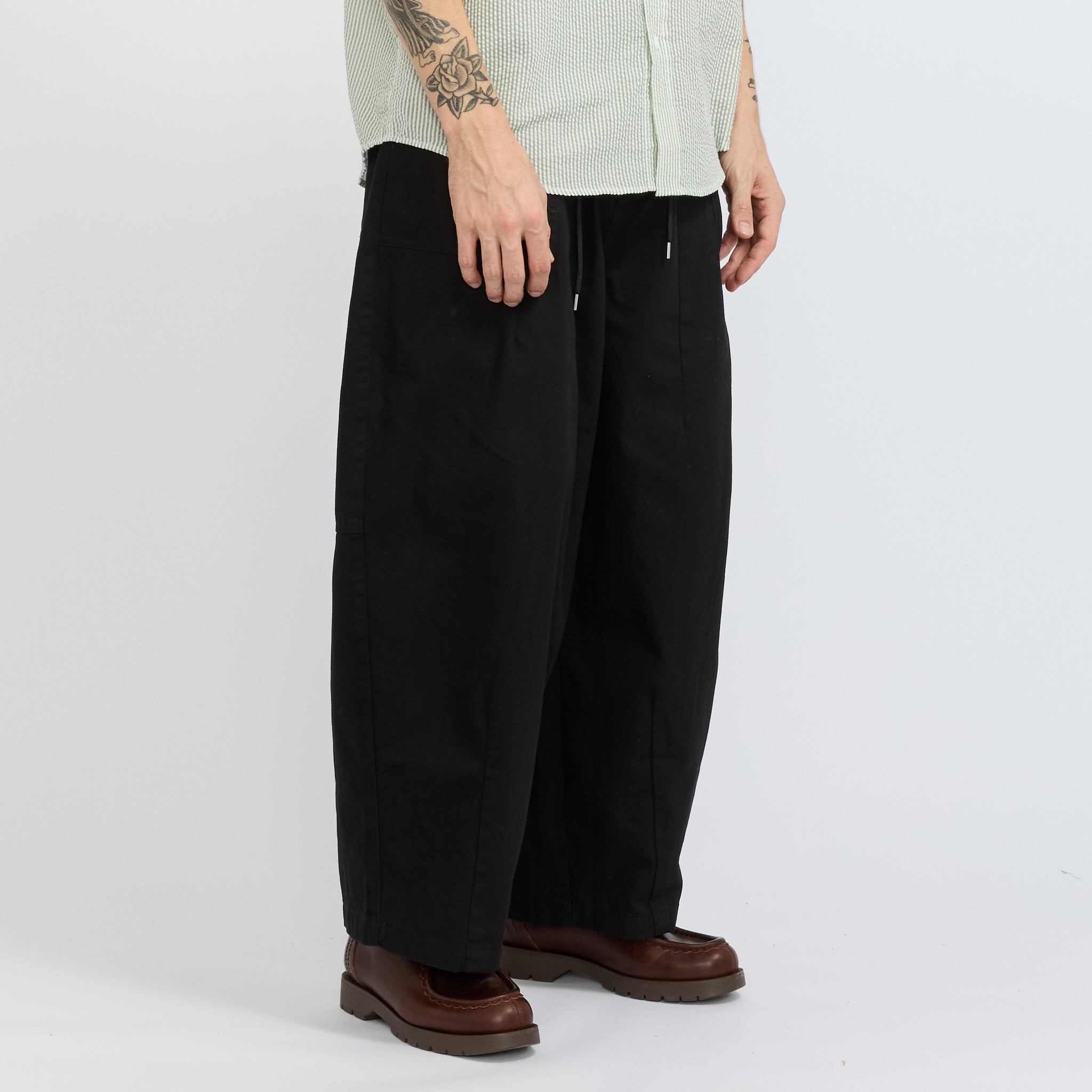 Frizmworks | Twill Balloon Pants Black | Maplestore