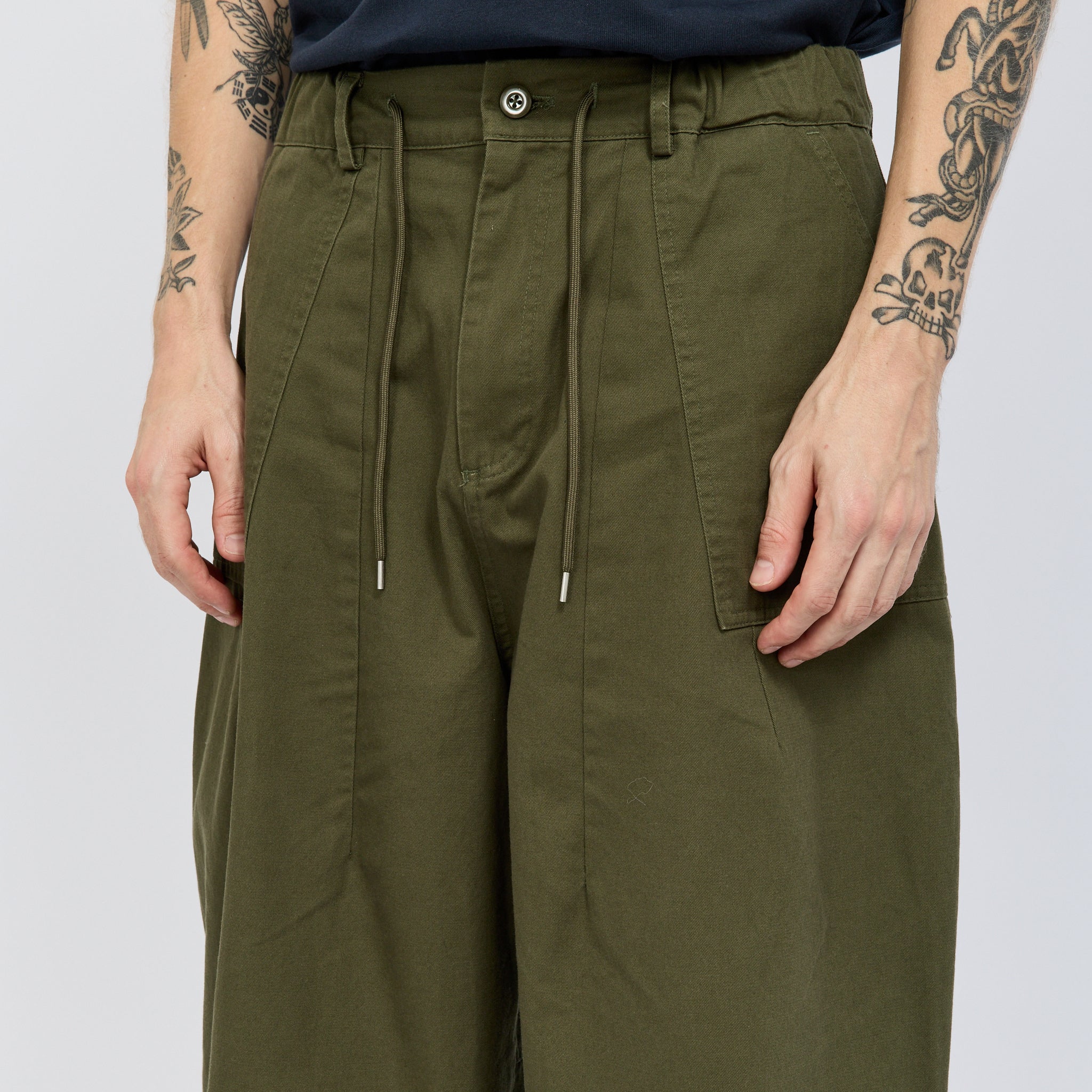 Frizmworks | Twill Balloon Pants Olive | Maplestore