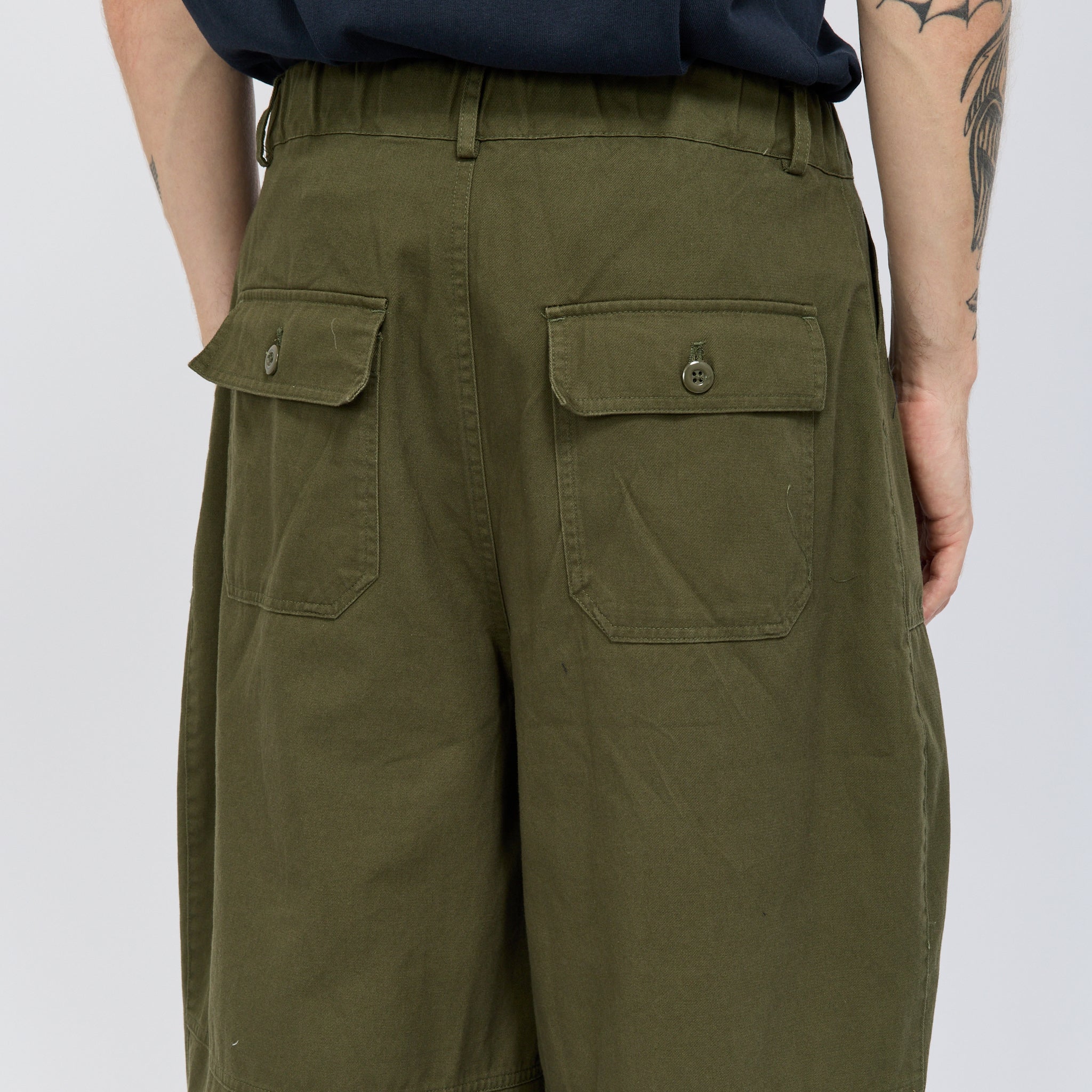 Frizmworks | Twill Balloon Pants Olive | Maplestore
