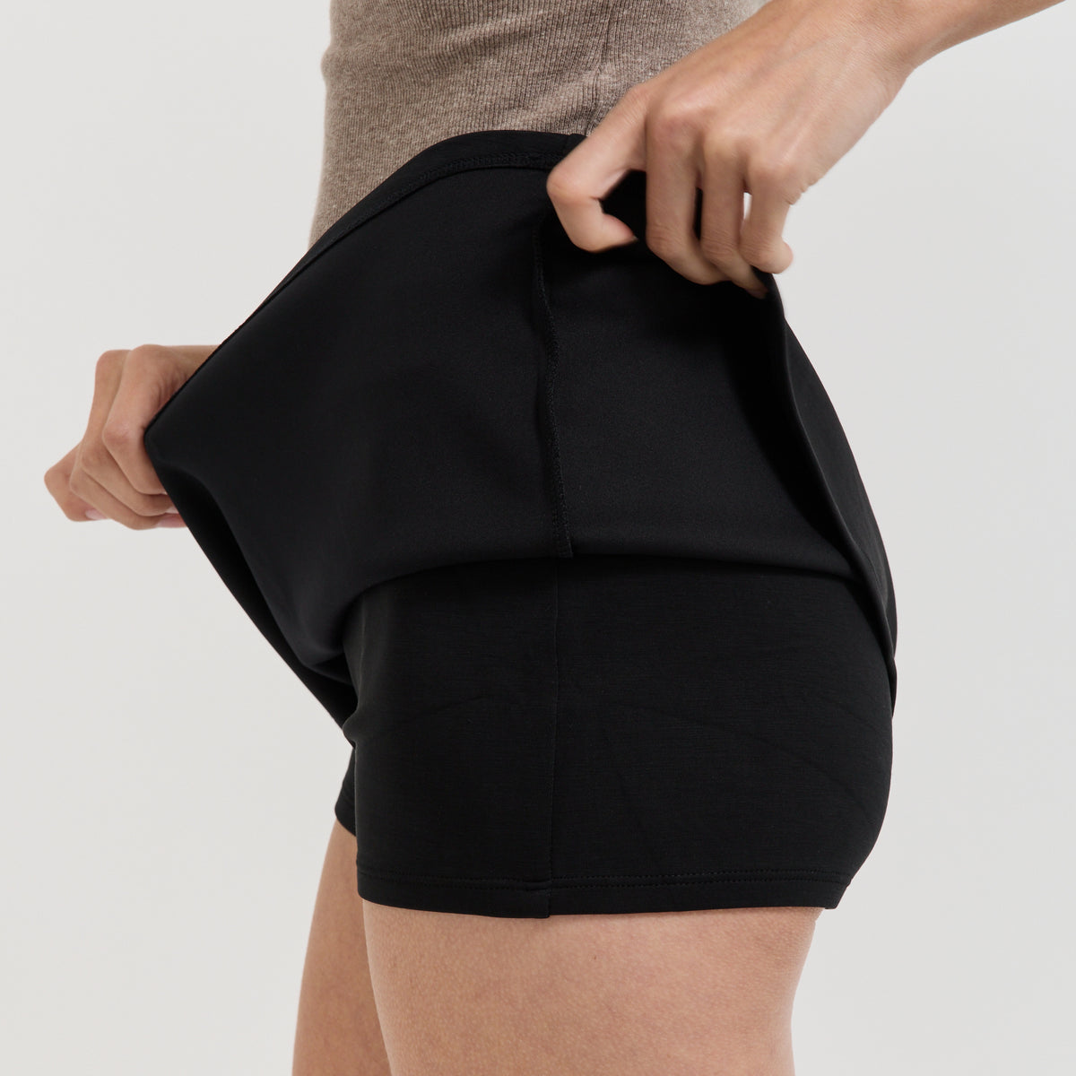 Aria Skirt Black