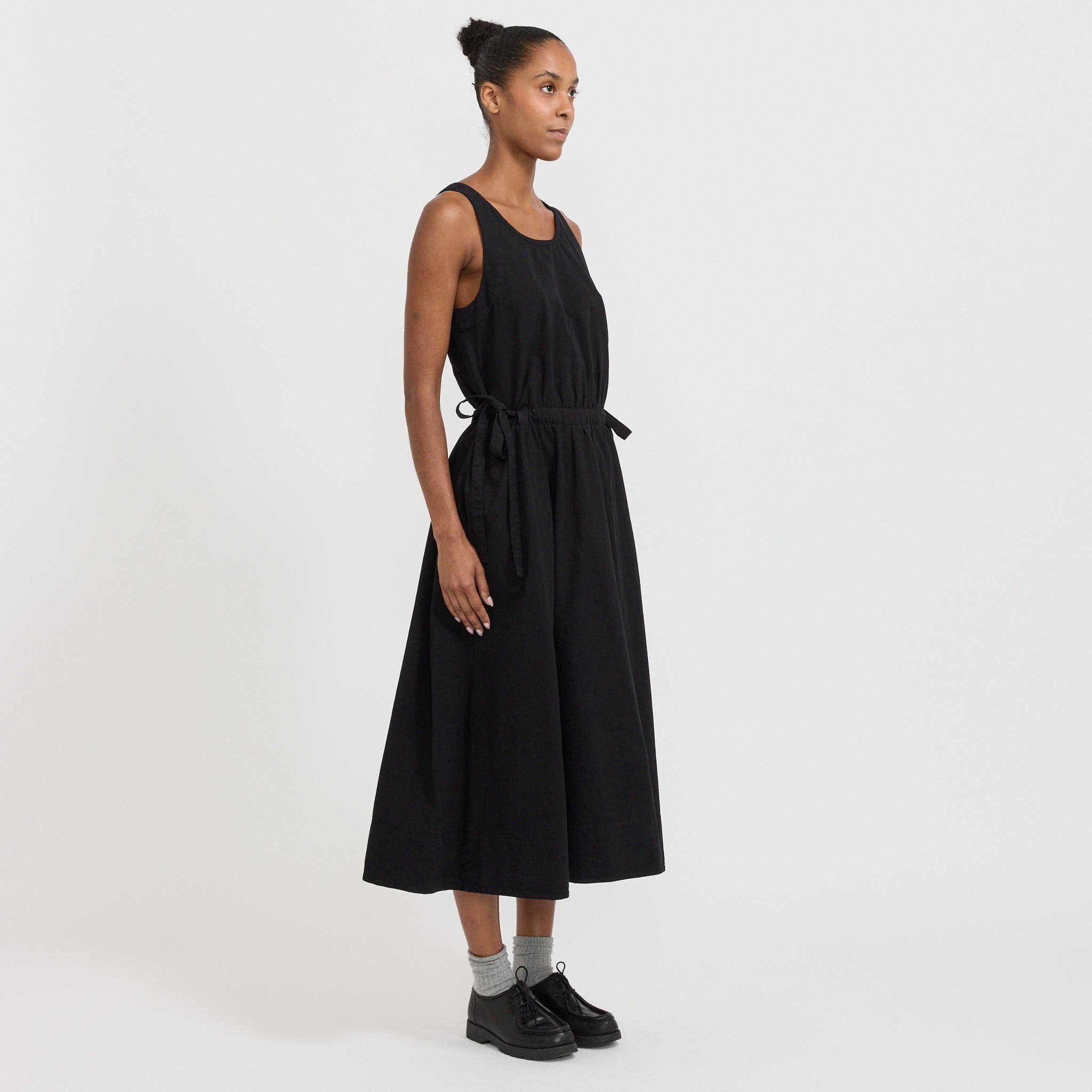 Girls of Dust | Apron Dress Black | Maplestore