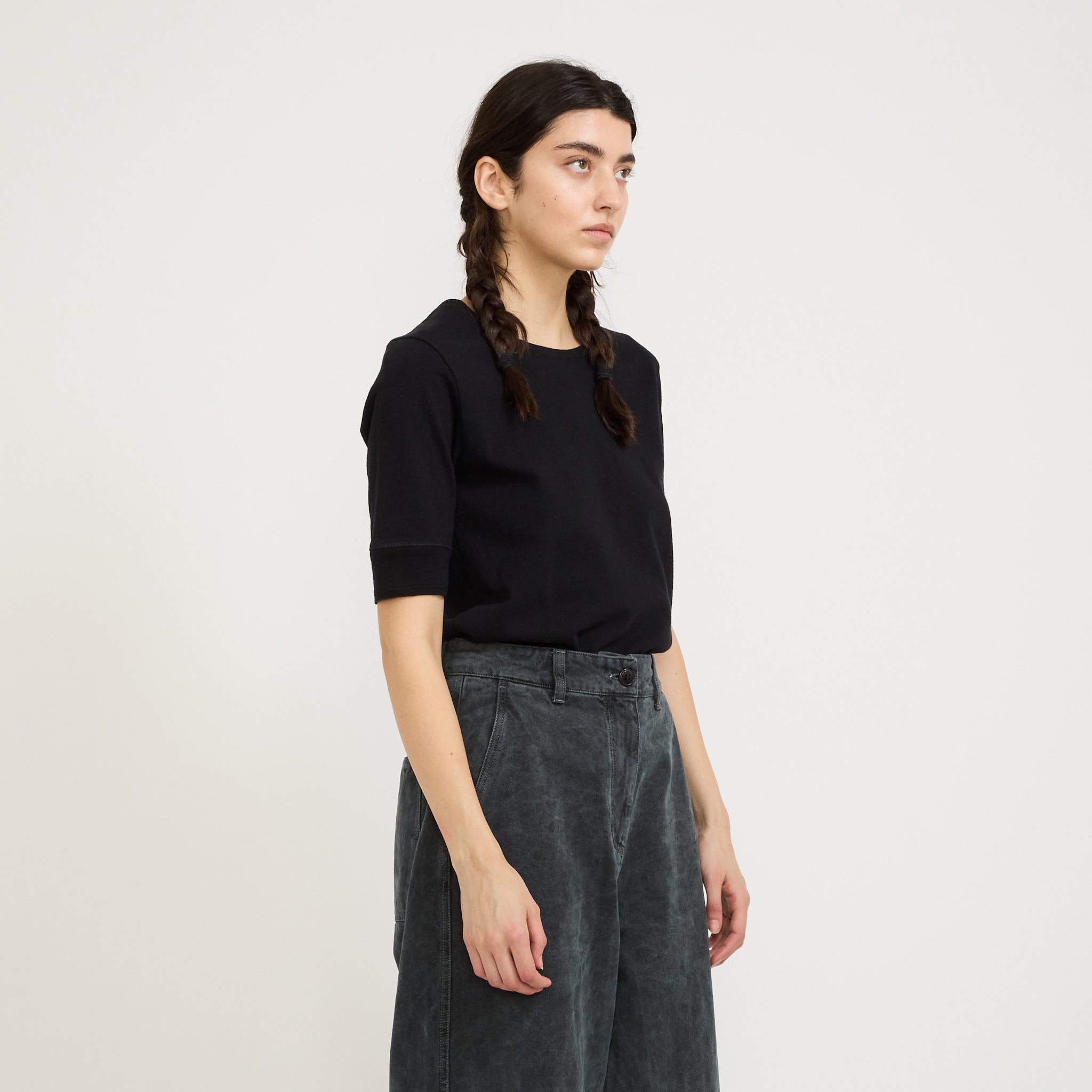 Girls of Dust | S/S Club Tee Black | Maplestore