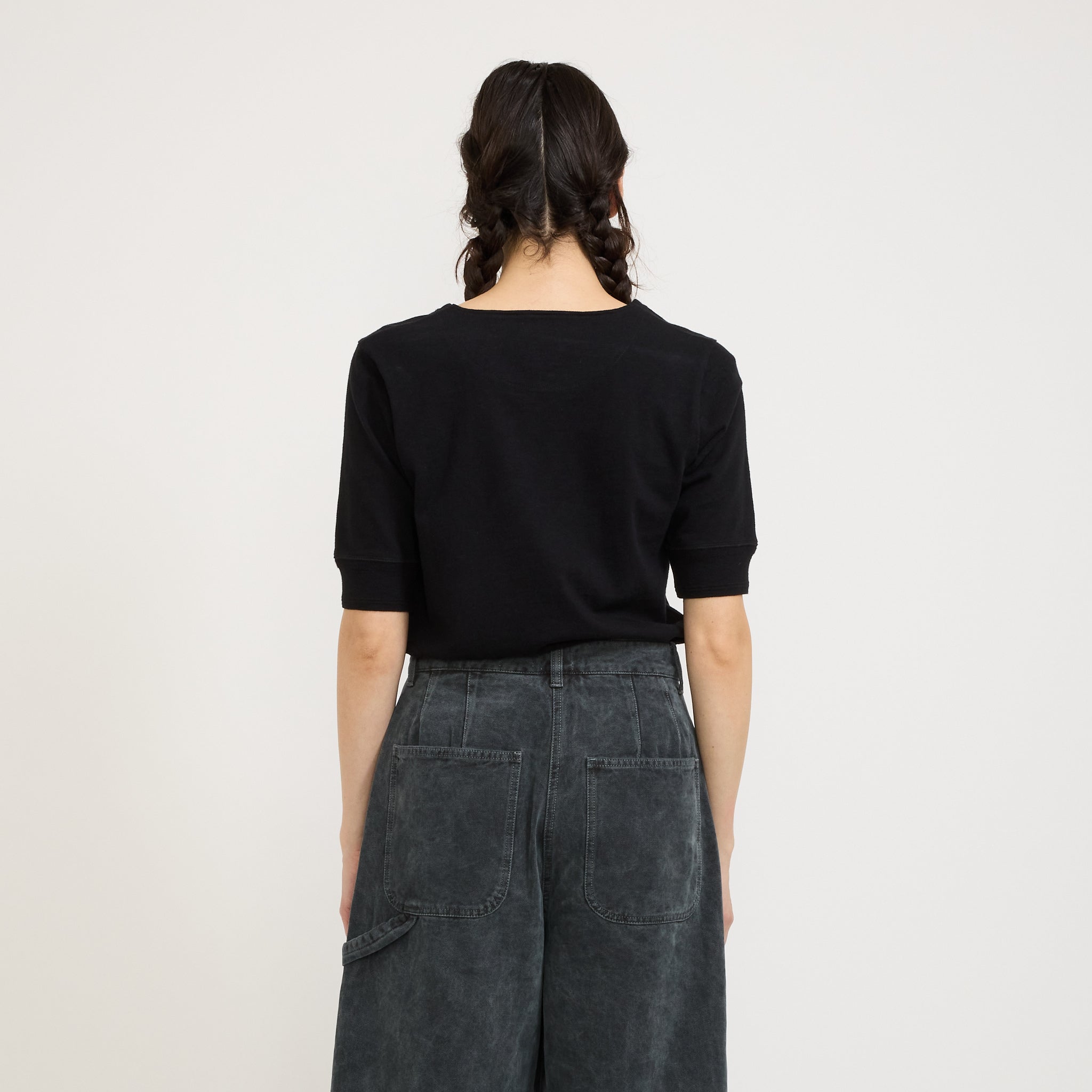 Girls of Dust | S/S Club Tee Black | Maplestore