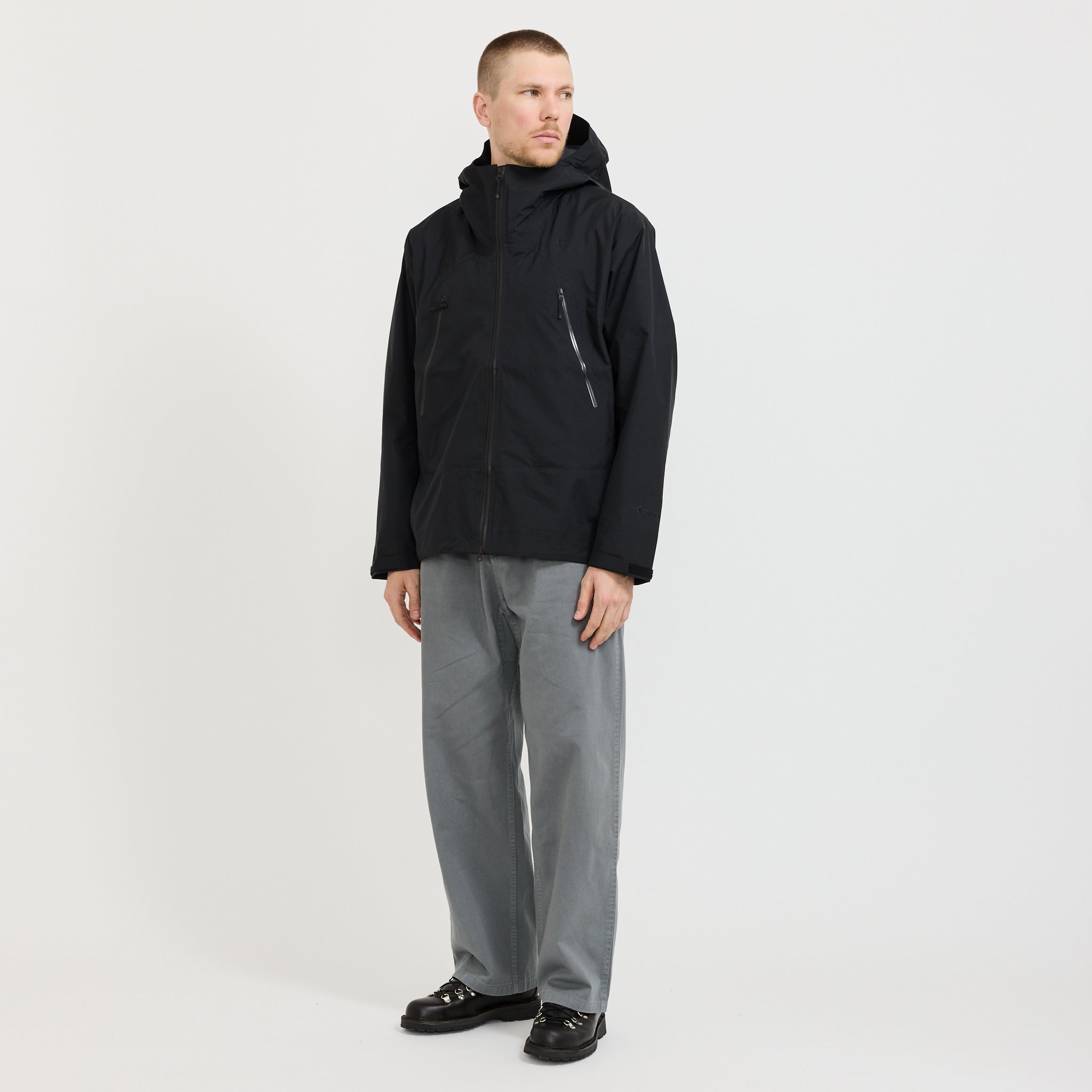 Goldwin GORE-TEX 3L Jacket Black | Maplestore