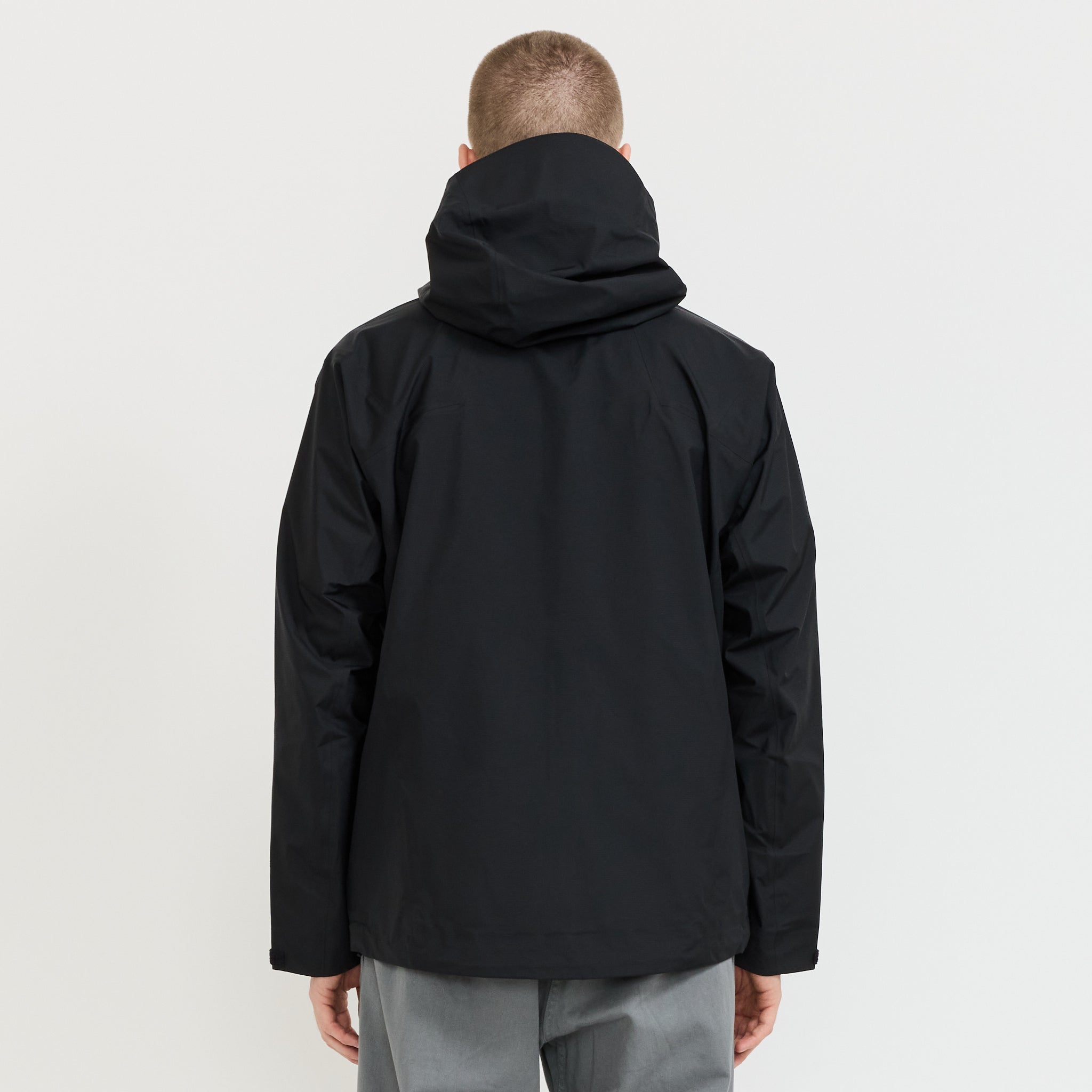 Goldwin GORE-TEX 3L Jacket Black | Maplestore