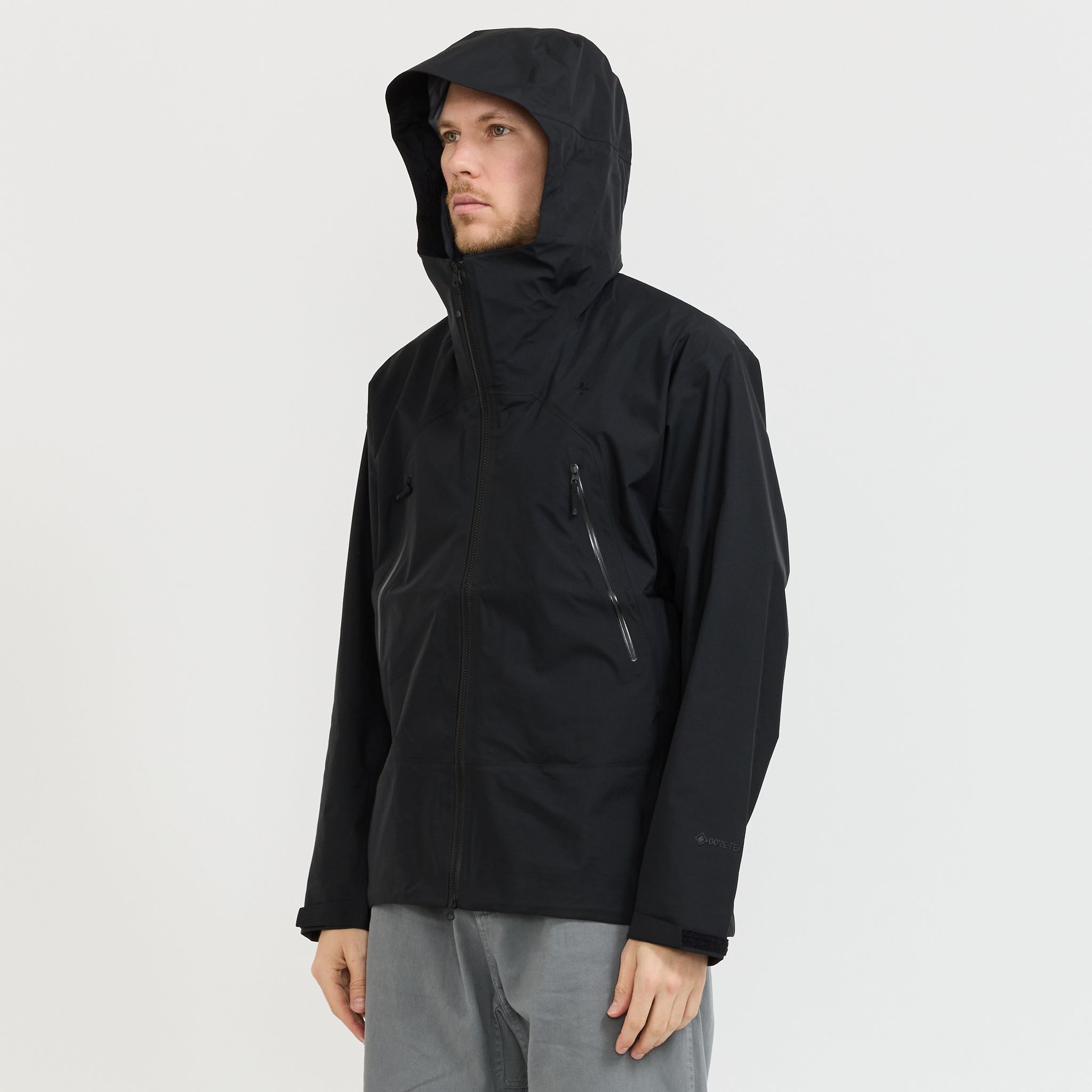 Goldwin GORE-TEX 3L Jacket Black | Maplestore