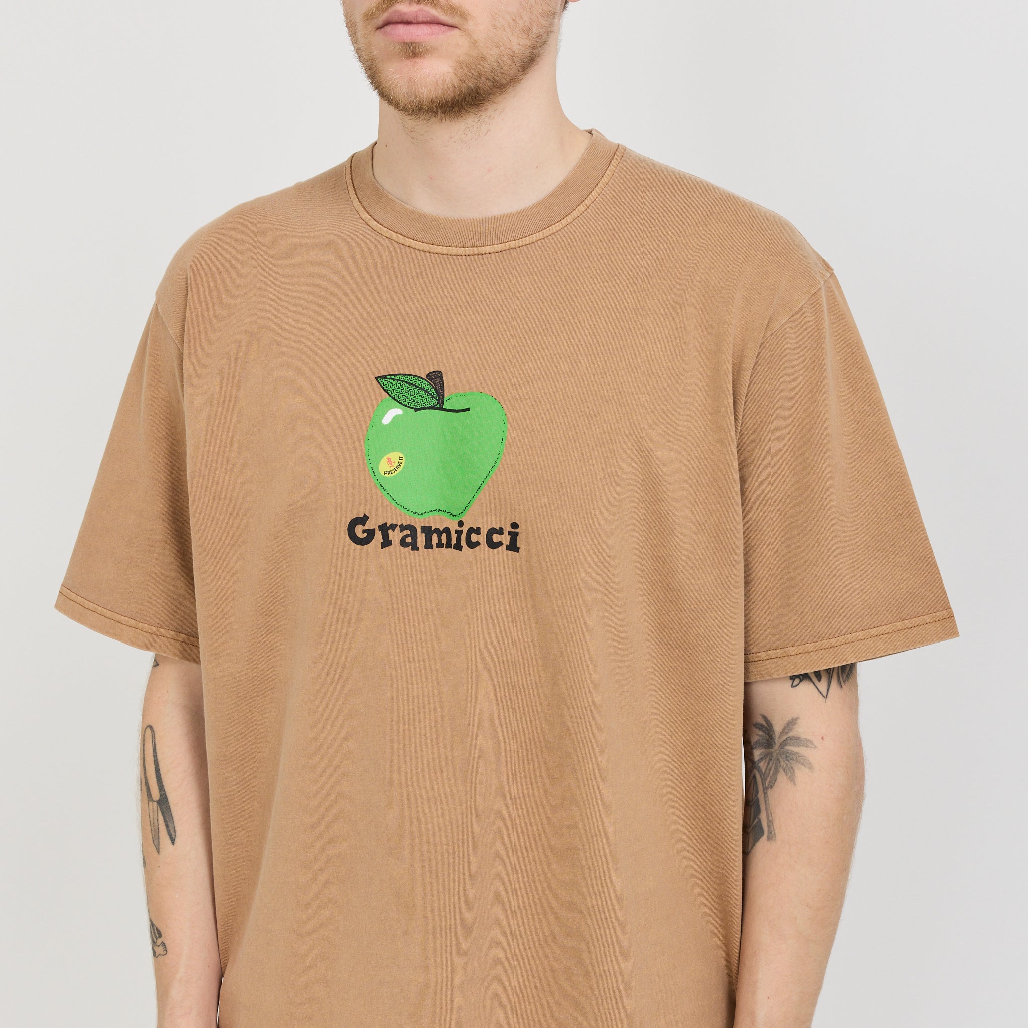 Gramicci | Apple Tee Brown Pigment | Maplestore