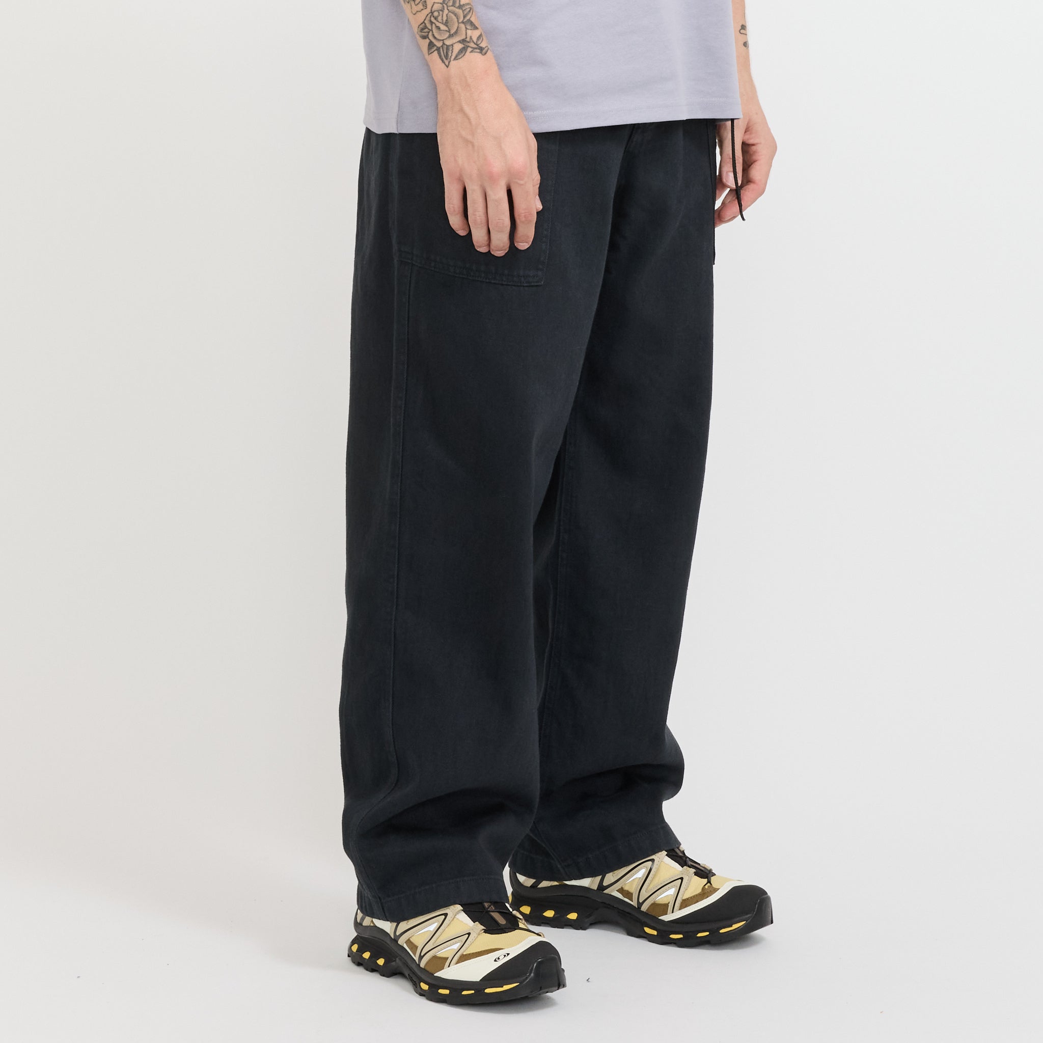Gramicci | Hemp Relaxed Pant Carbon | Maplestore