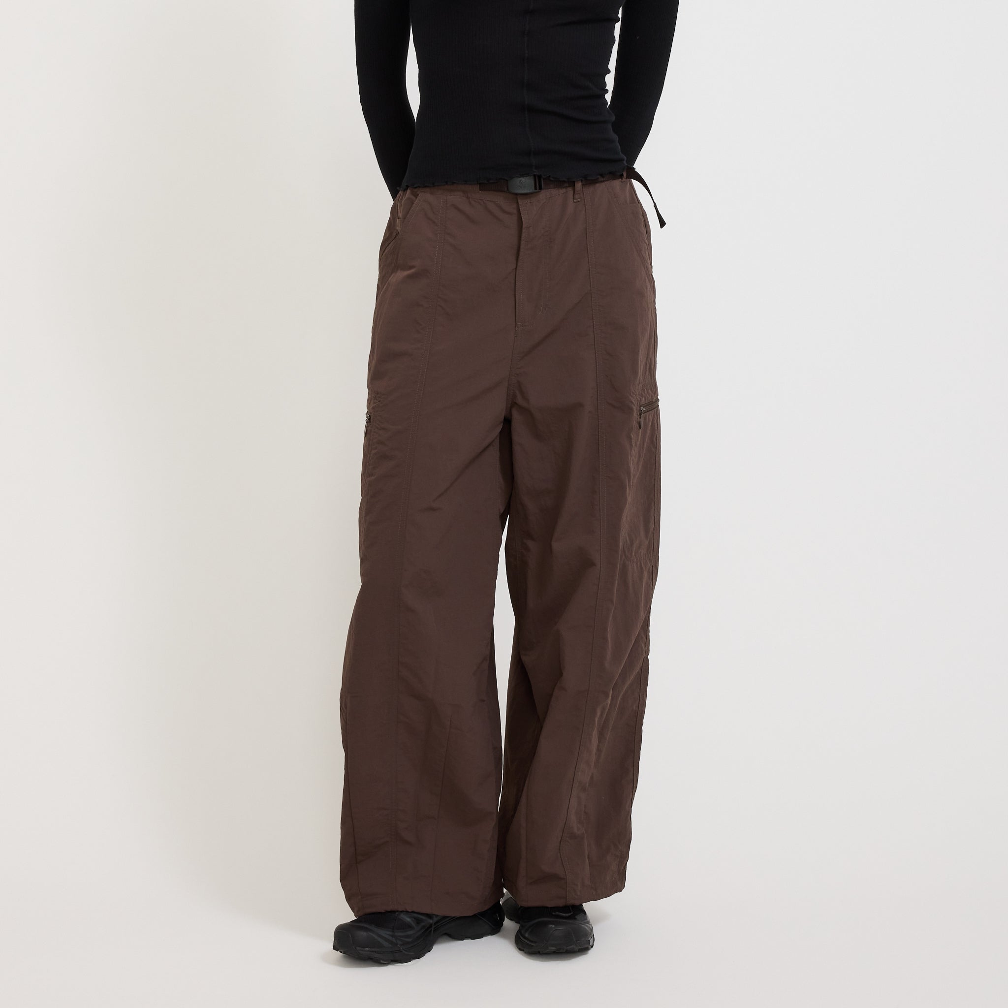 Gramicci | Loose Balloon Pant Deep Brown | Maplestore