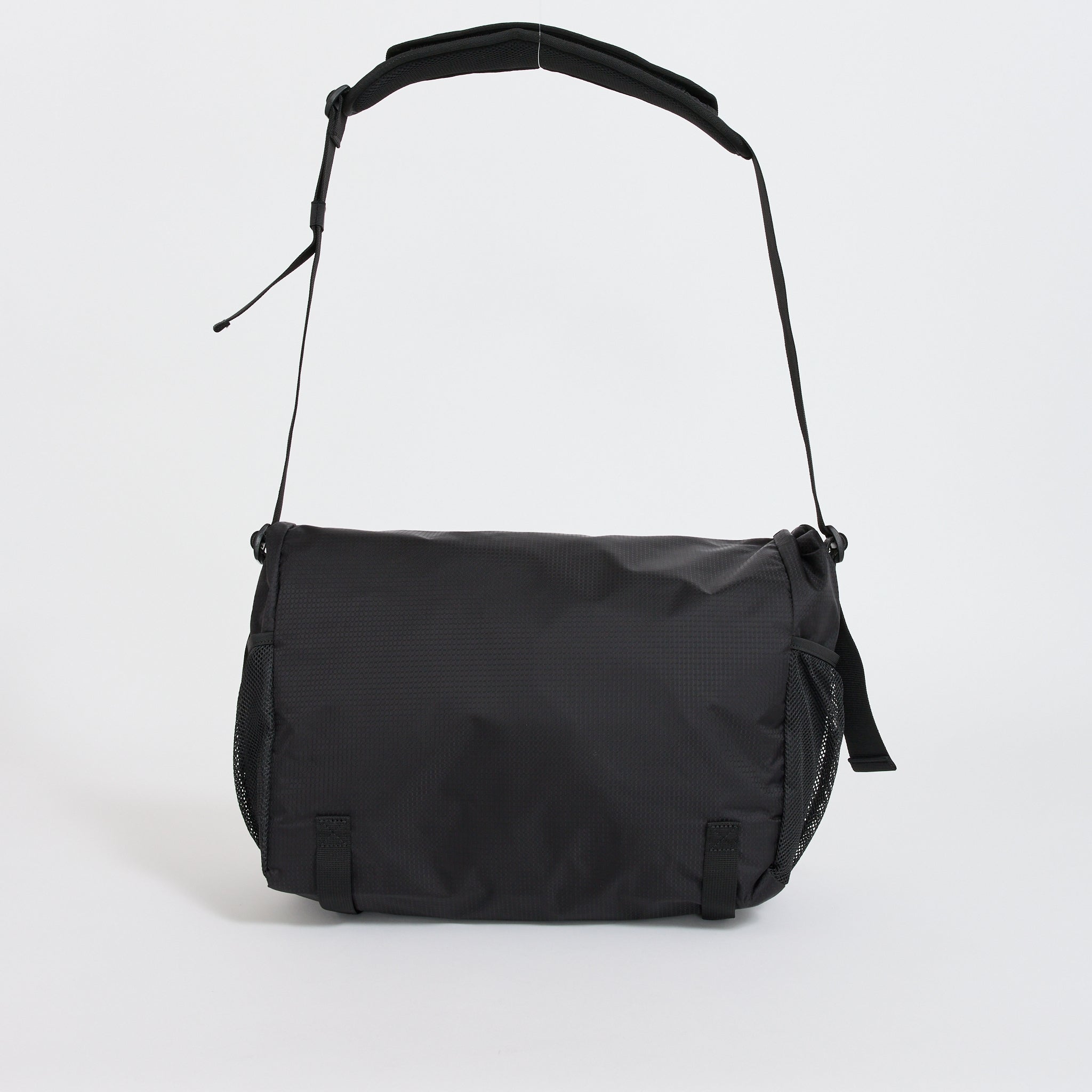Gramicci | Gramicci Messenger Bag Black | Maplestore