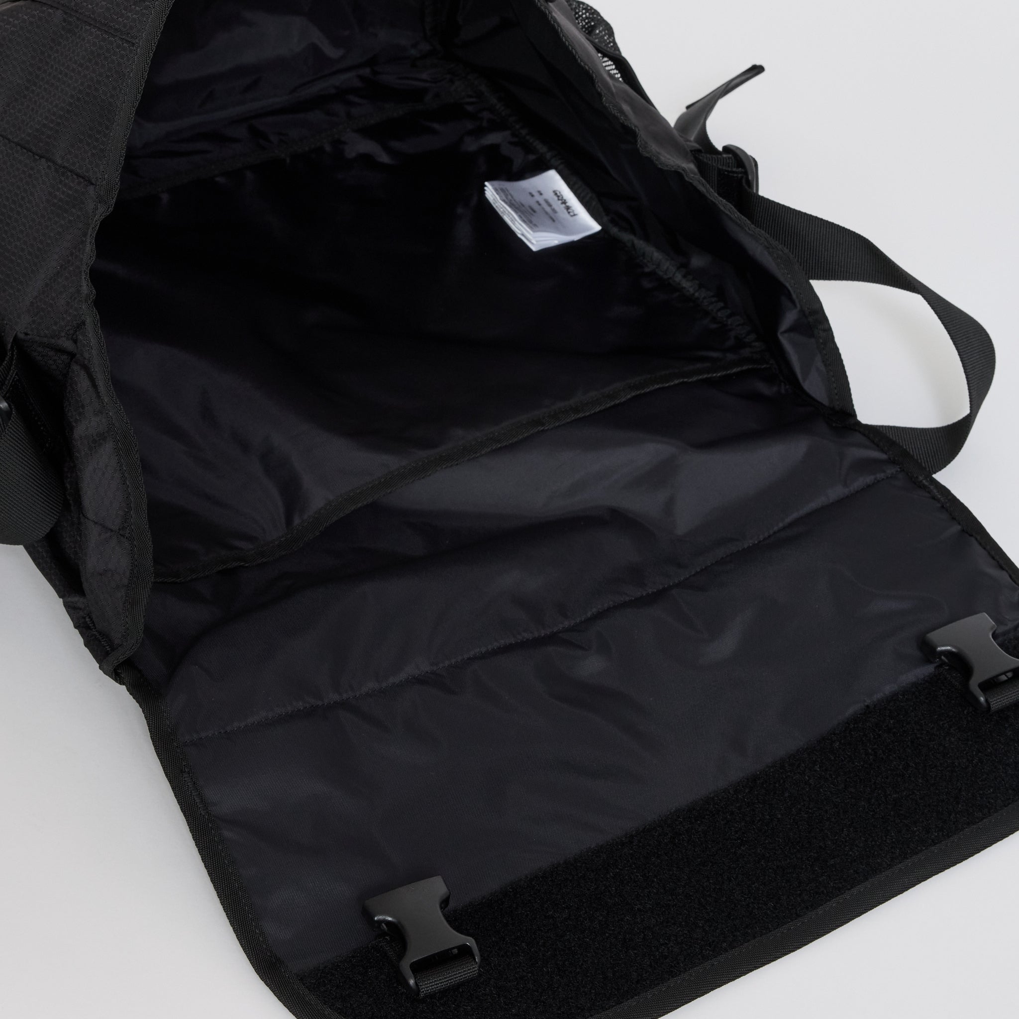Gramicci | Gramicci Messenger Bag Black | Maplestore