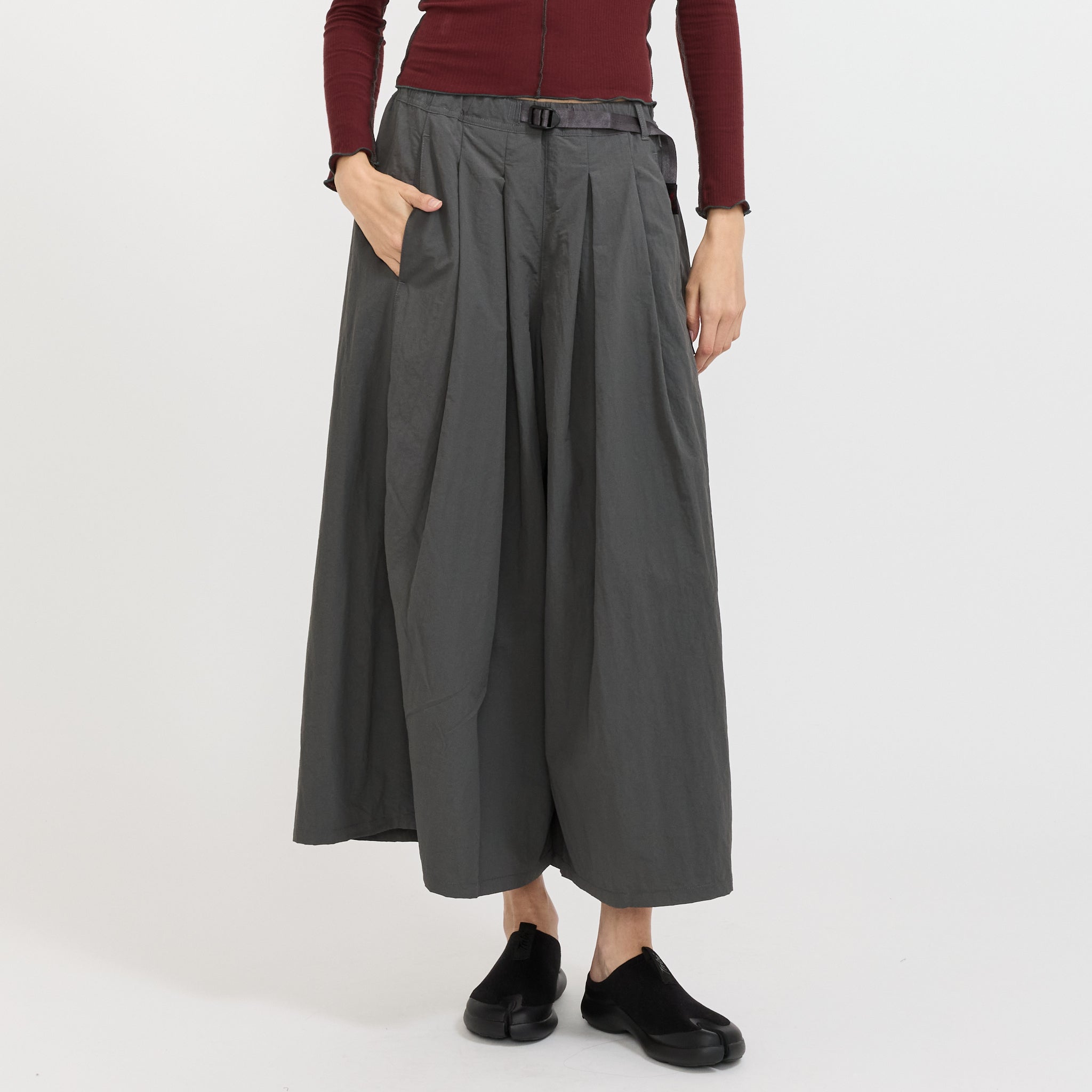 Nylon Flare Pant Carbon