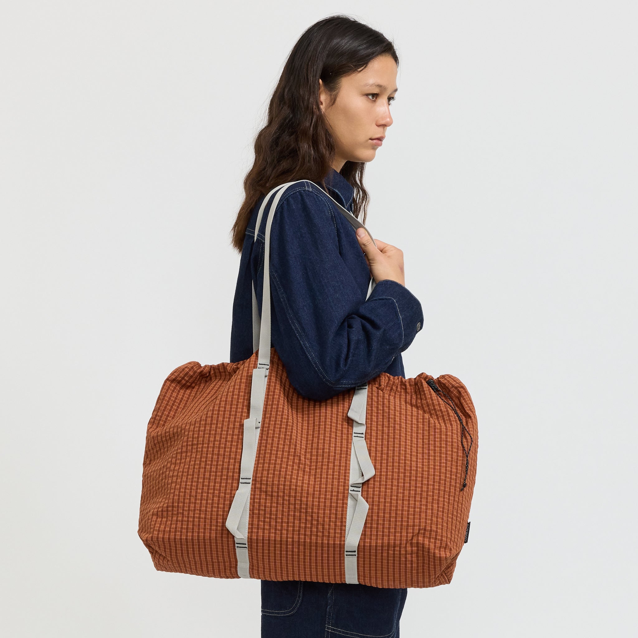 Gramicci | Plaid Climbing Tote Brick | Maplestore