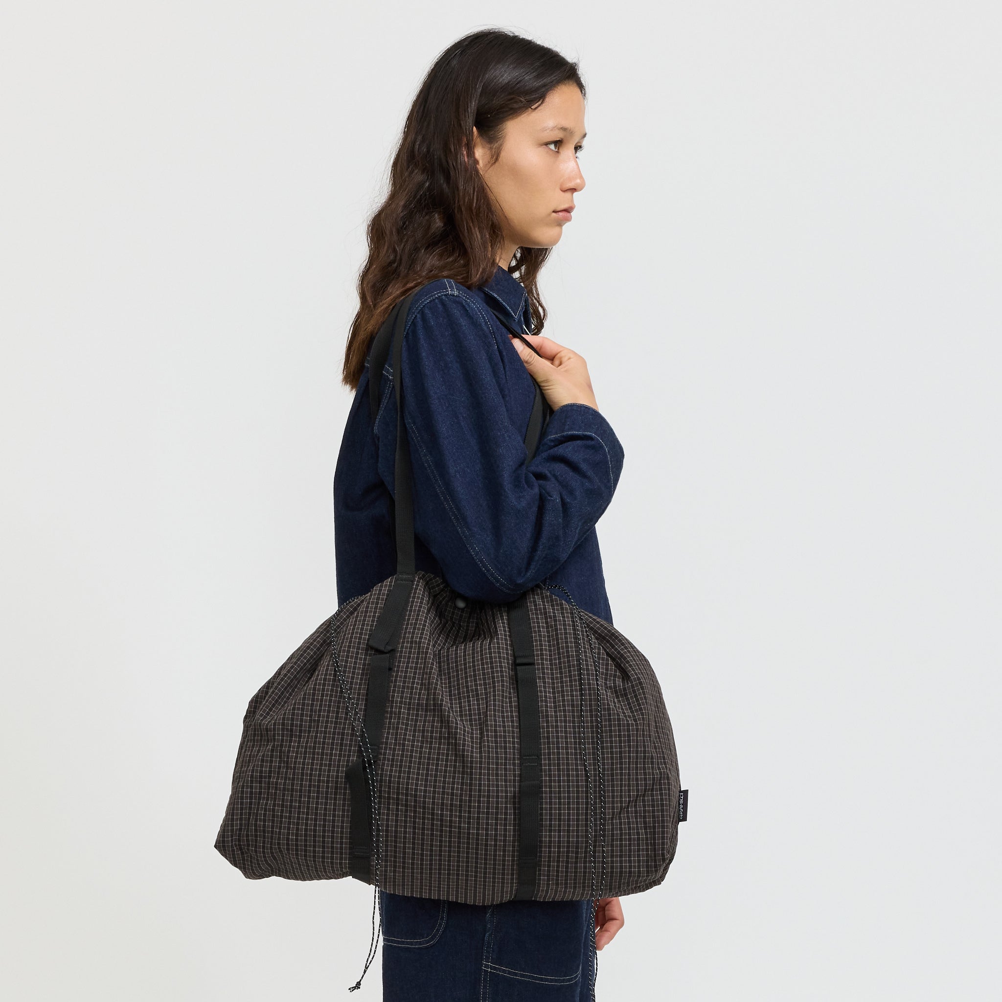 Gramicci | Plaid Climbing Tote Deep Brown | Maplestore
