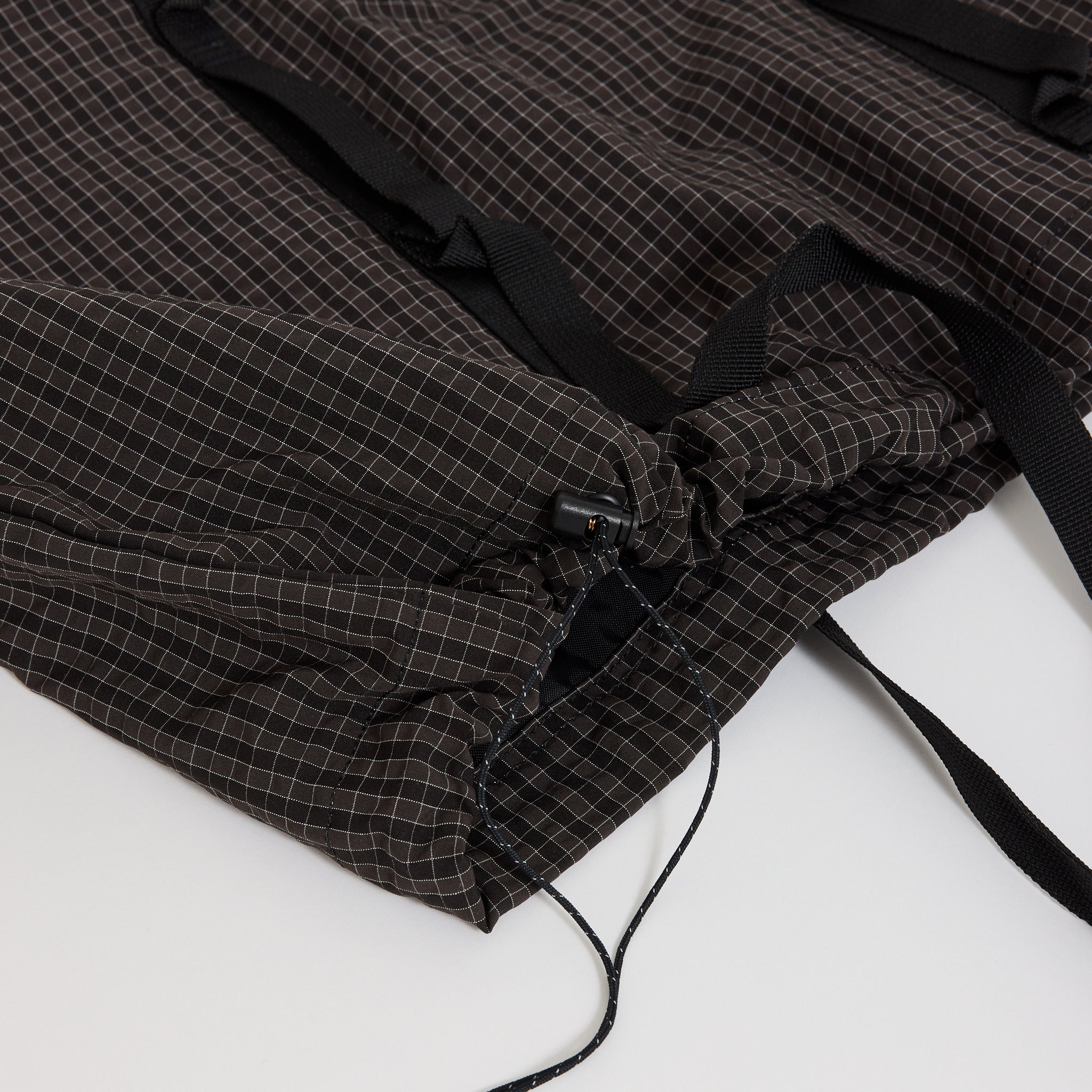 Gramicci | Plaid Climbing Tote Deep Brown | Maplestore