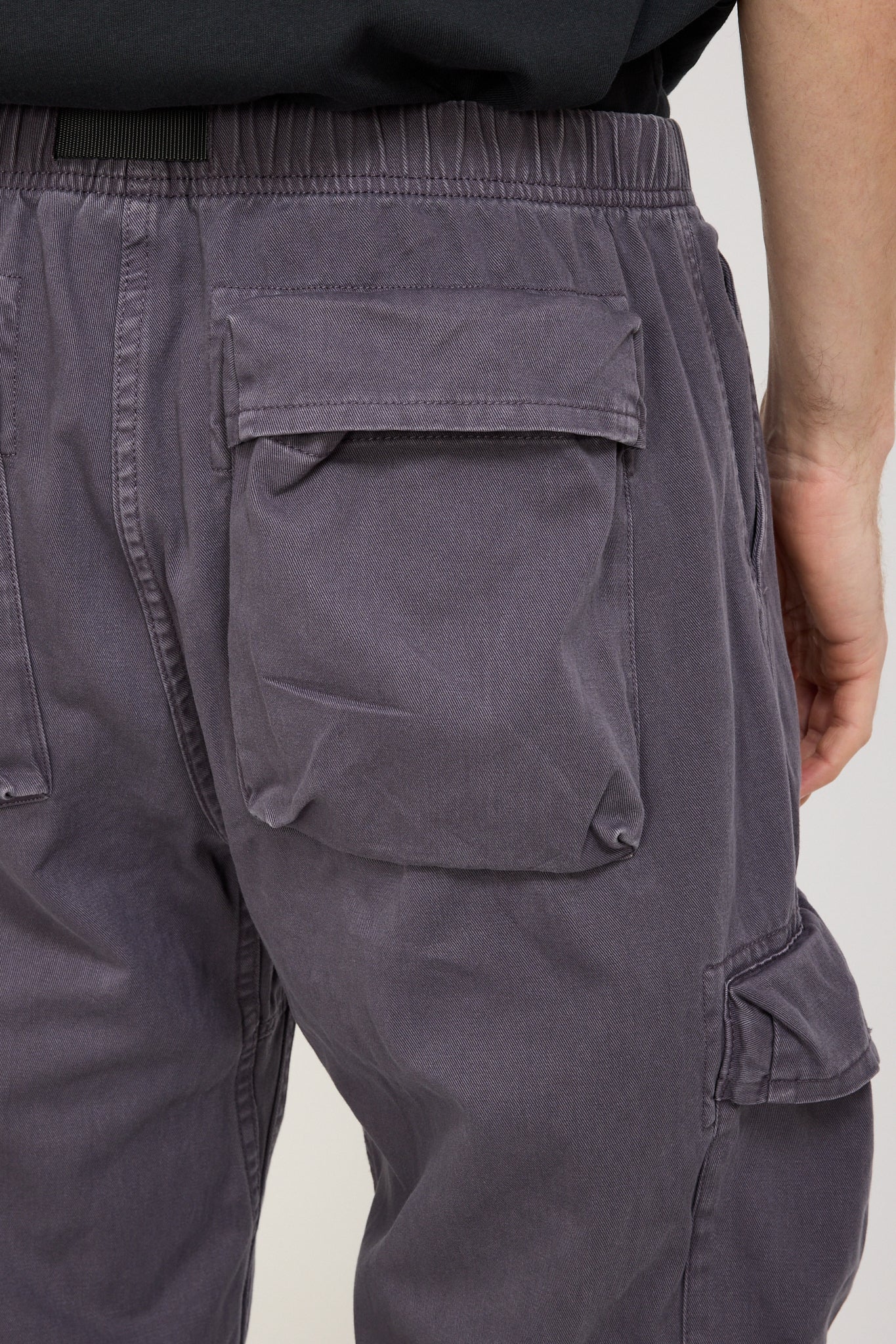 Gramicci | Rig Cargo Pant Pigment Grape | Maplestore