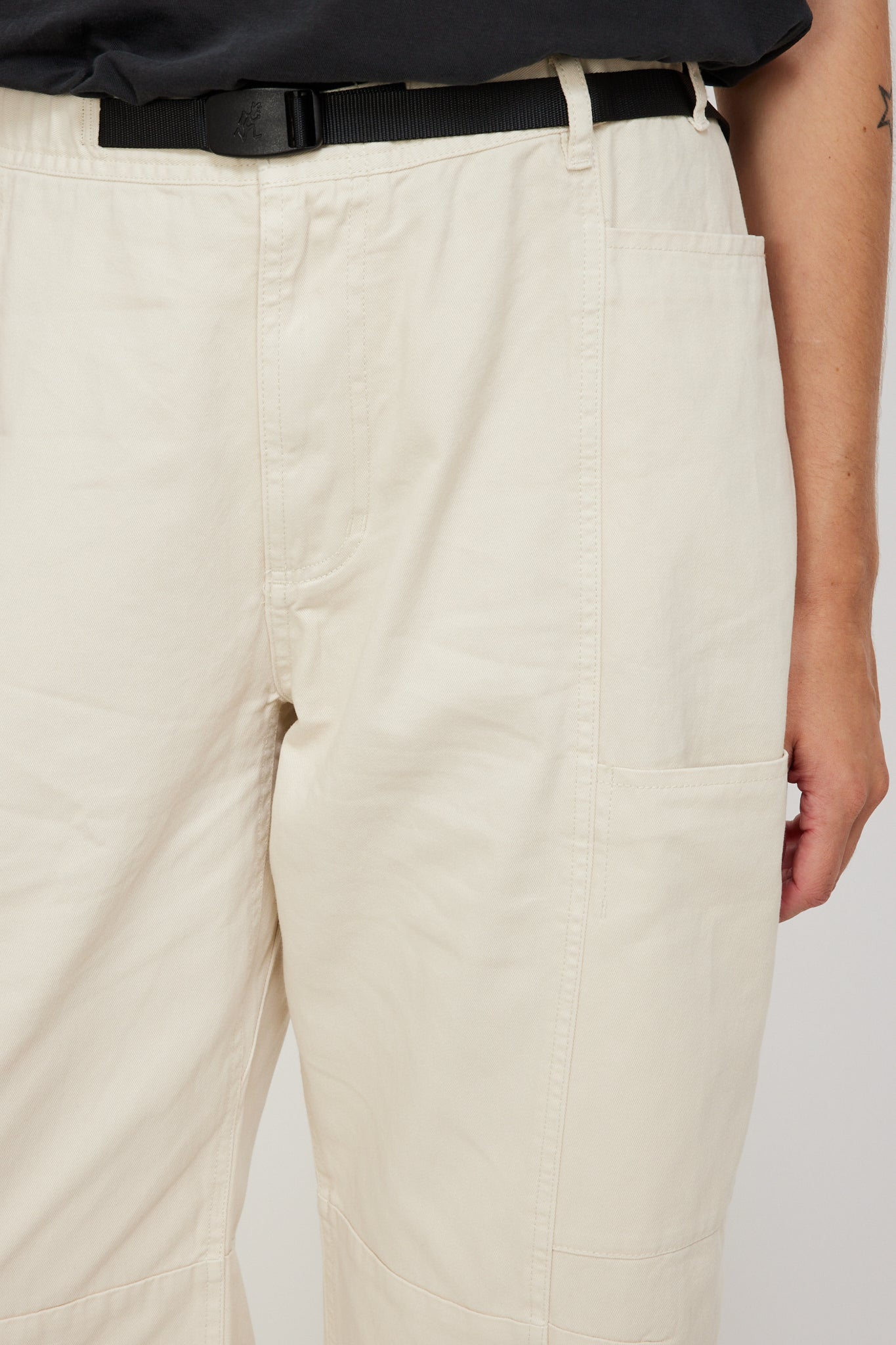 Gramicci | Women's Voyager Pant Greige | Maplestore