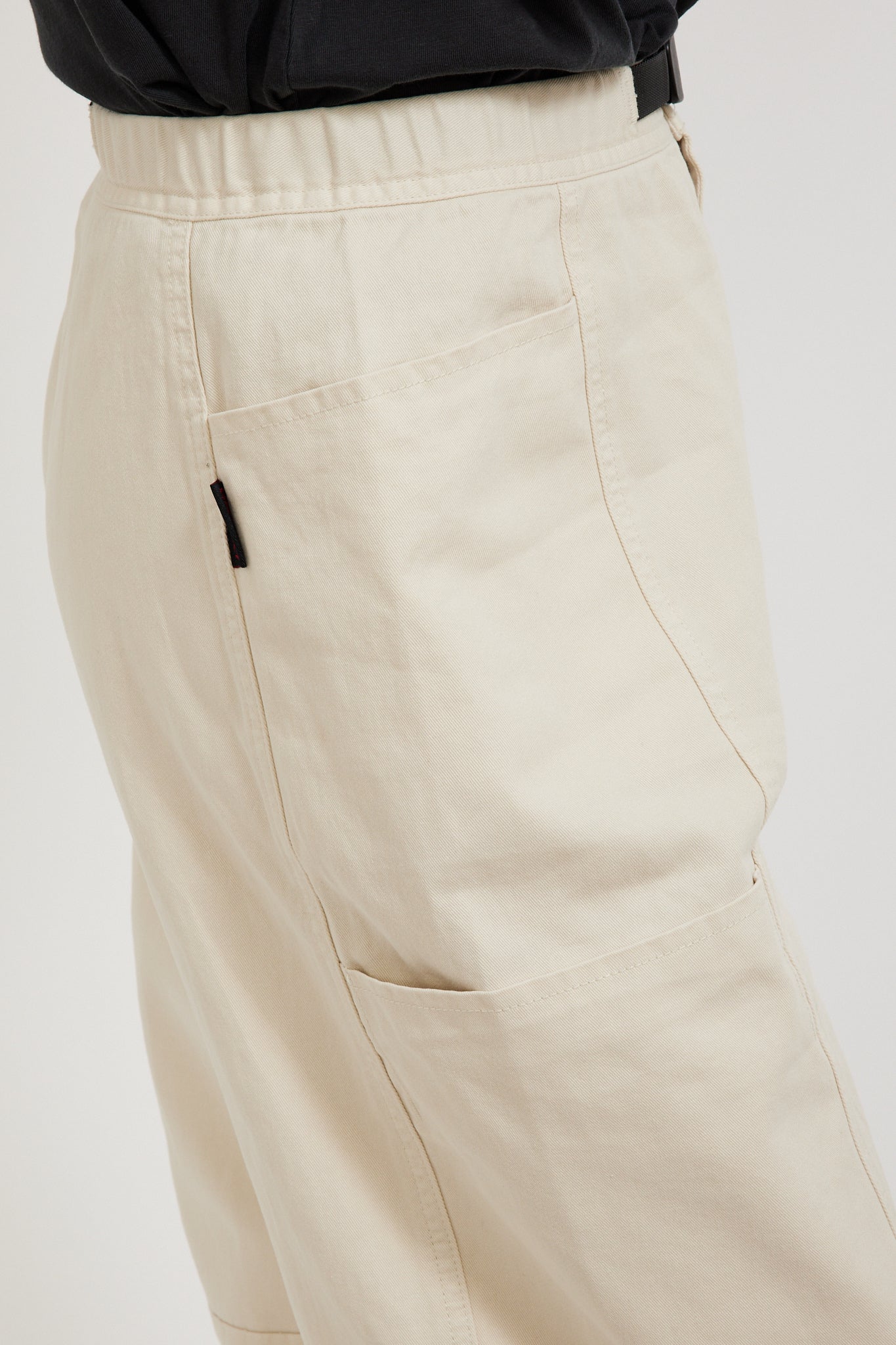 Gramicci | Women's Voyager Pant Greige | Maplestore