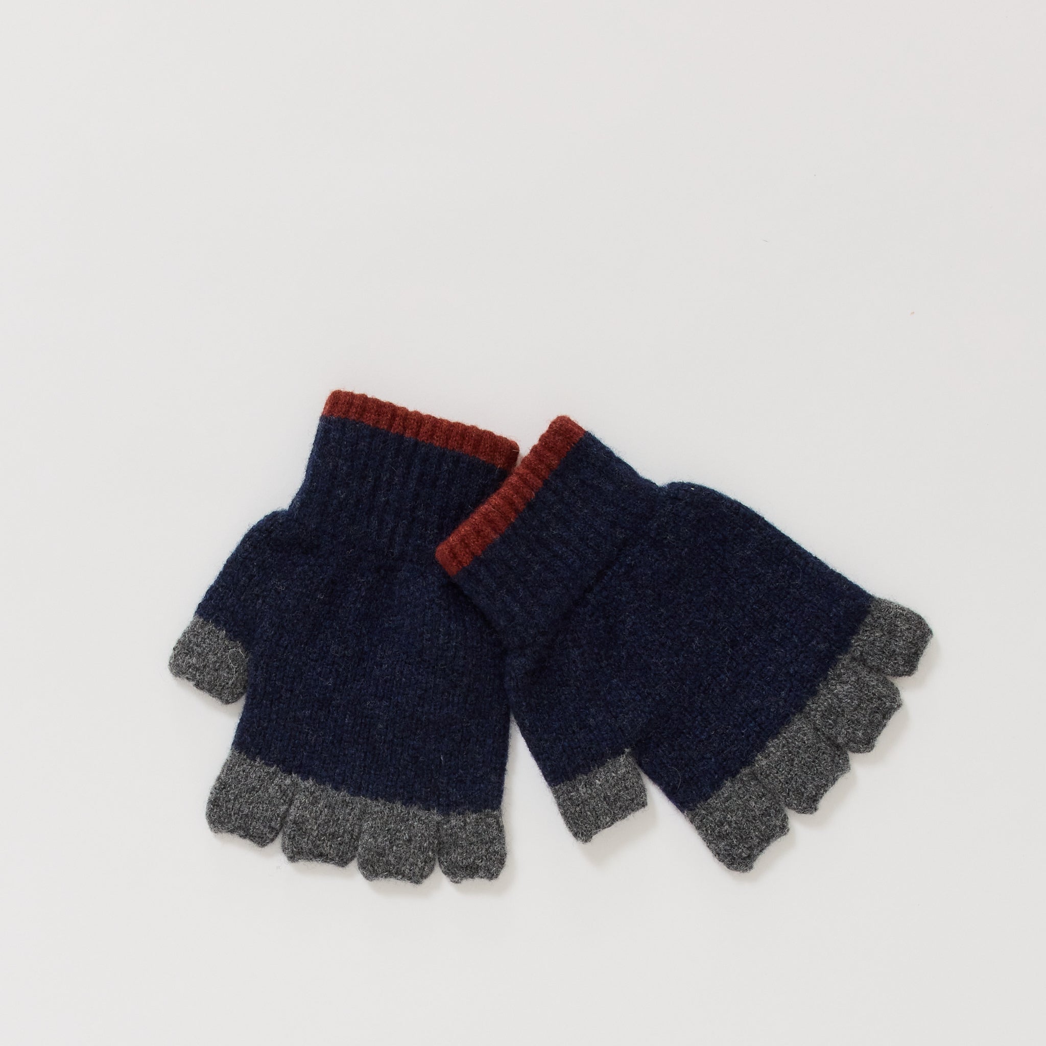Howlin | No  Fingers In There Gloves Navy | Maplestore