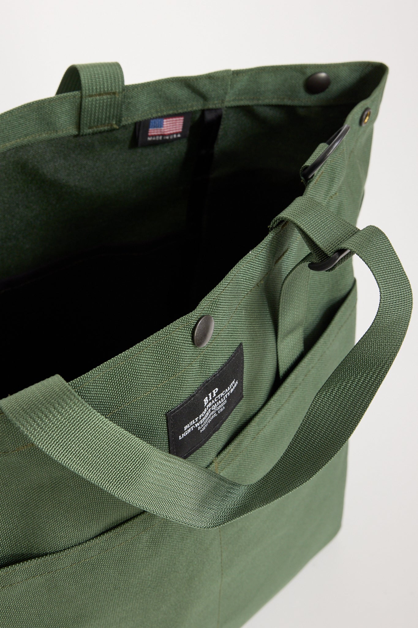 Bags In Progress | Carry-All Beach Bag Olive | Maplestore