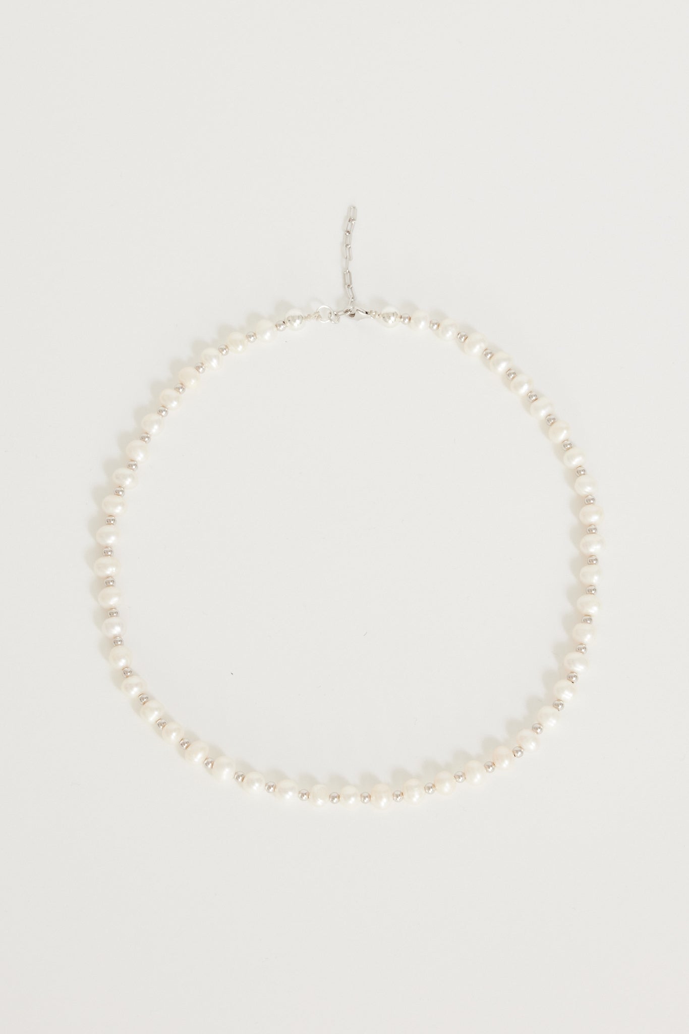 JOYE | White Pearl Necklace | Maplestore