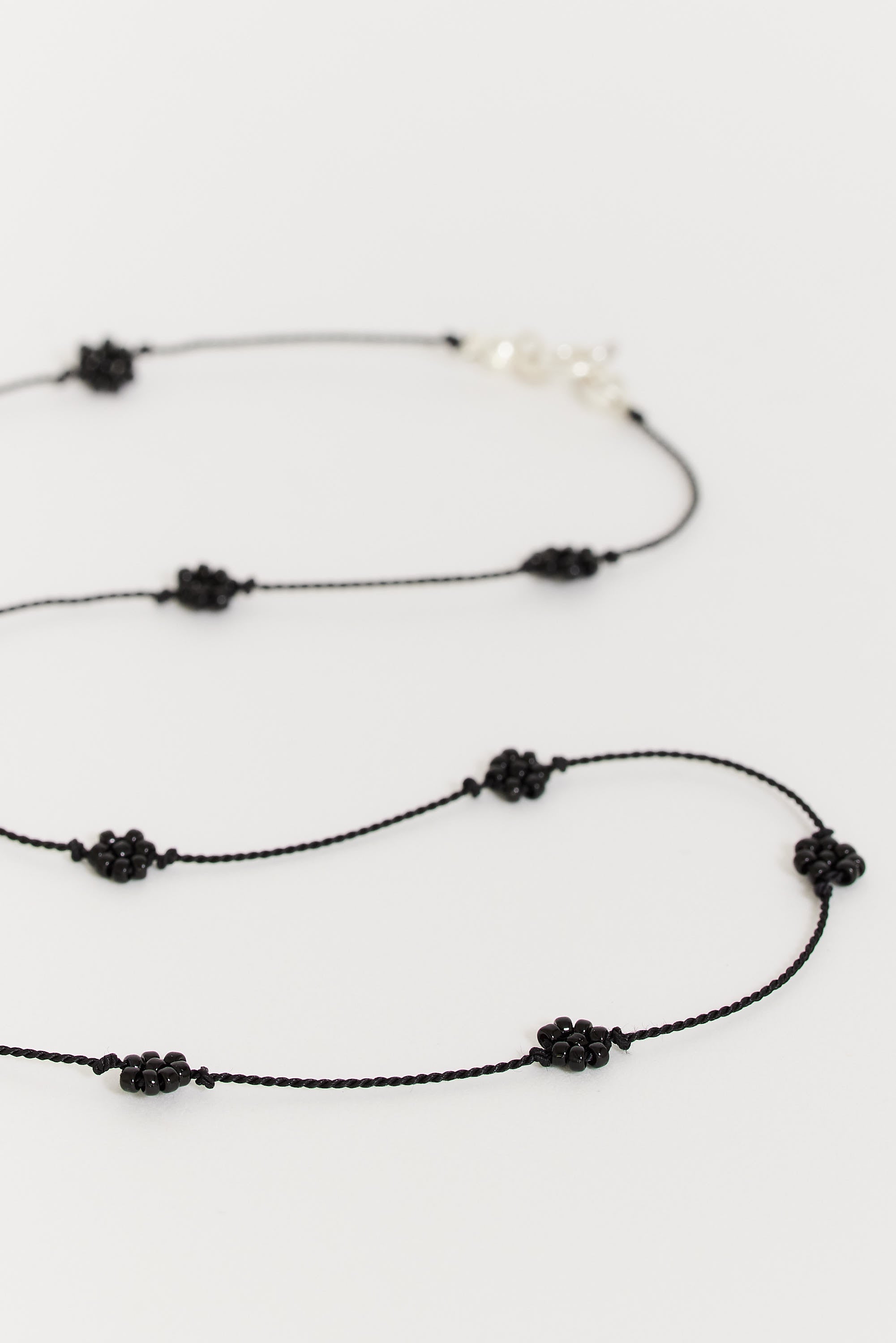 JOYE | Garden Necklace Black | Maplestore