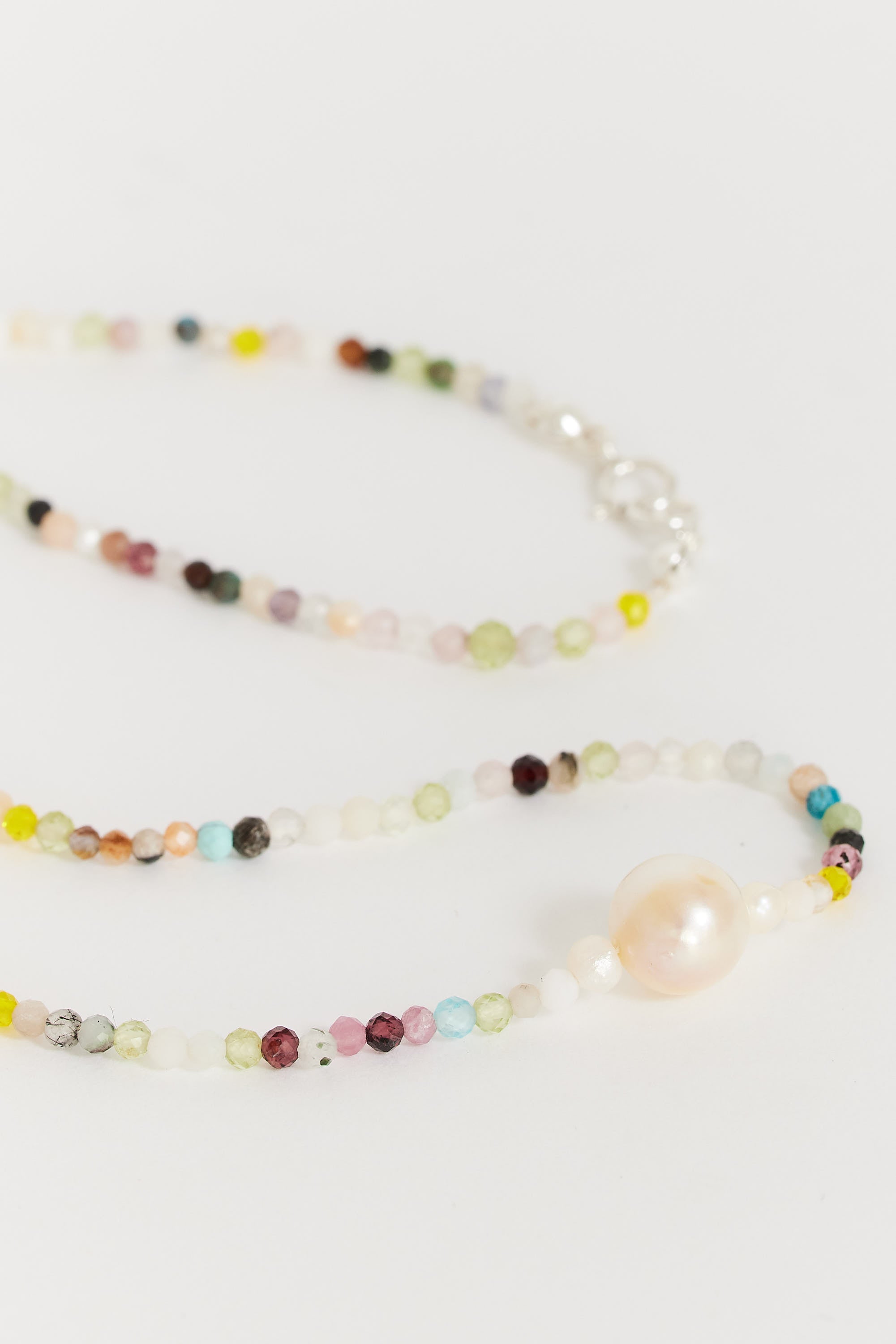 JOYE | Hero Pearl Necklace Multi | Maplestore