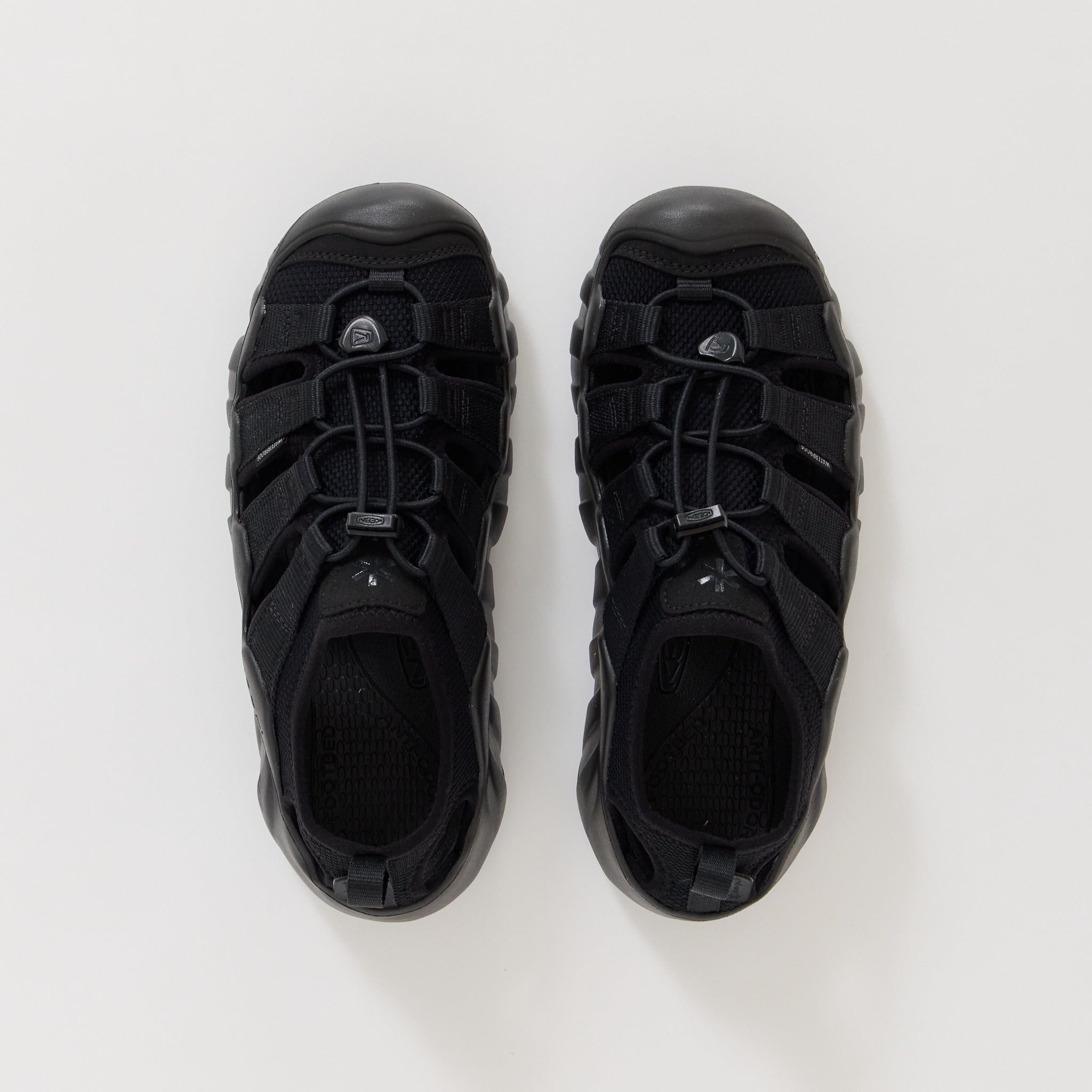 Keen | Hyperport H2 x Snow Peak Triple Black Womens | Maplestore