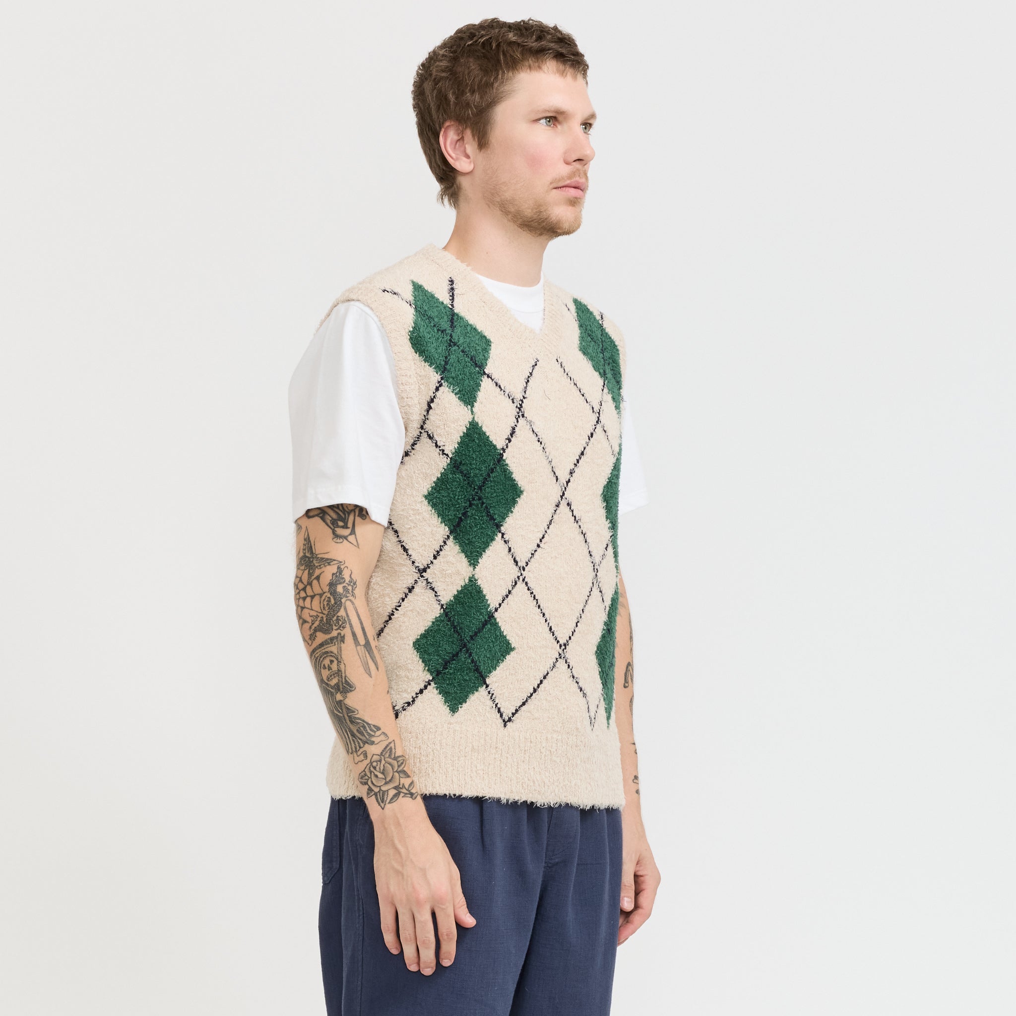 Kestin | Carron Argyle Vest Ecru | Maplestore