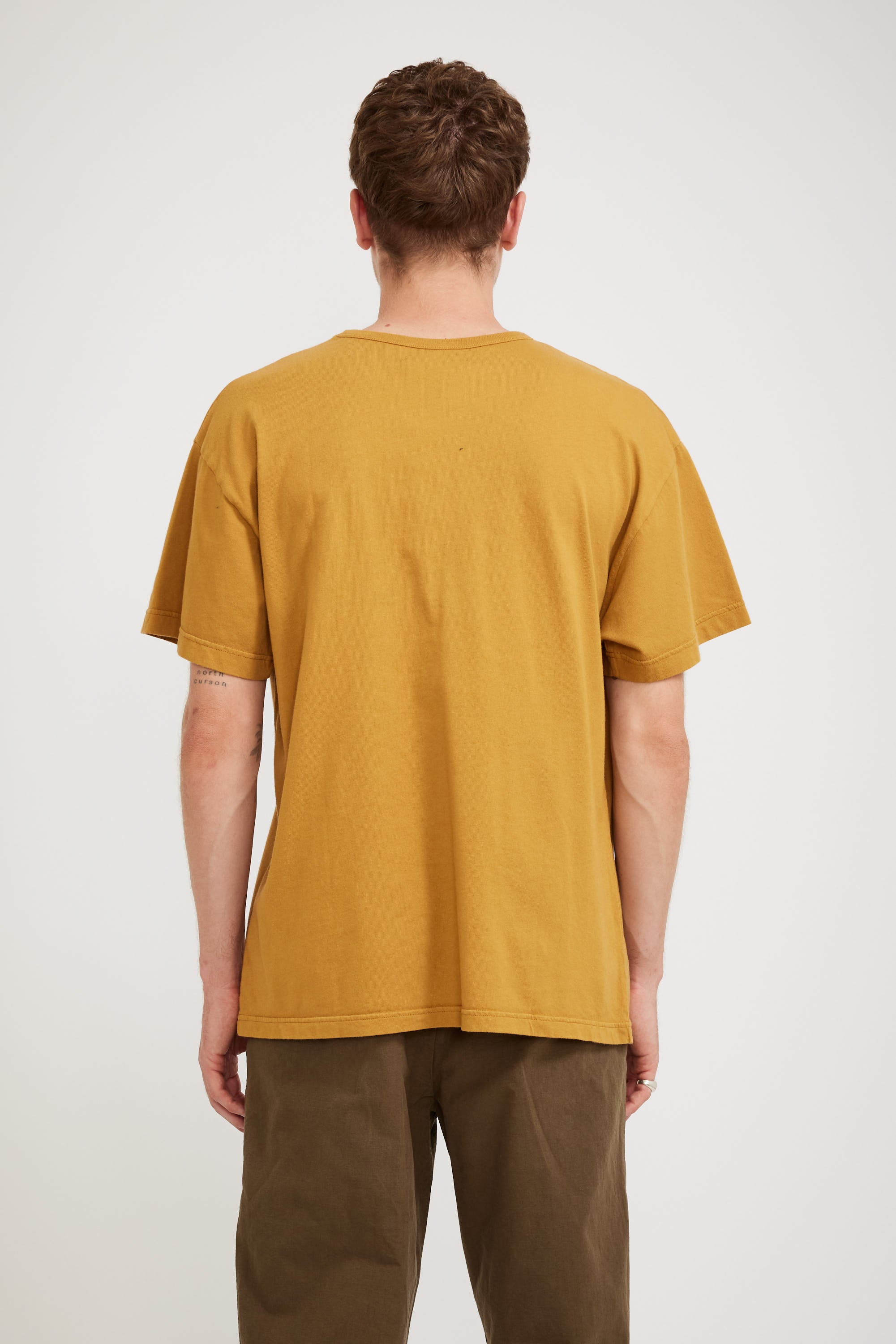 Kestin | Fly Tee in Dark Ochre | Maplestore