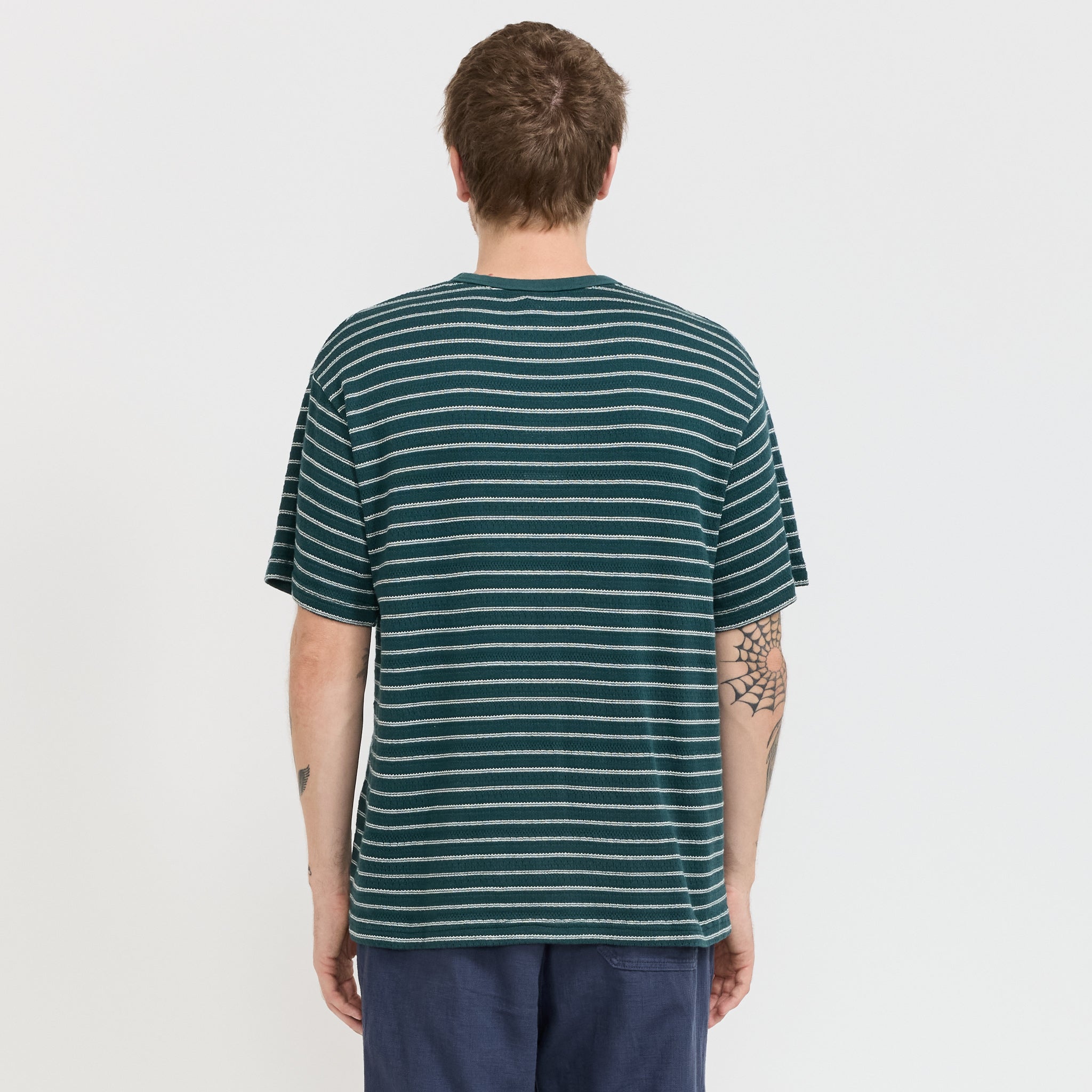 Kestin | Fly T-Shirt Green/Ecru Knitted Stripe | Maplestore