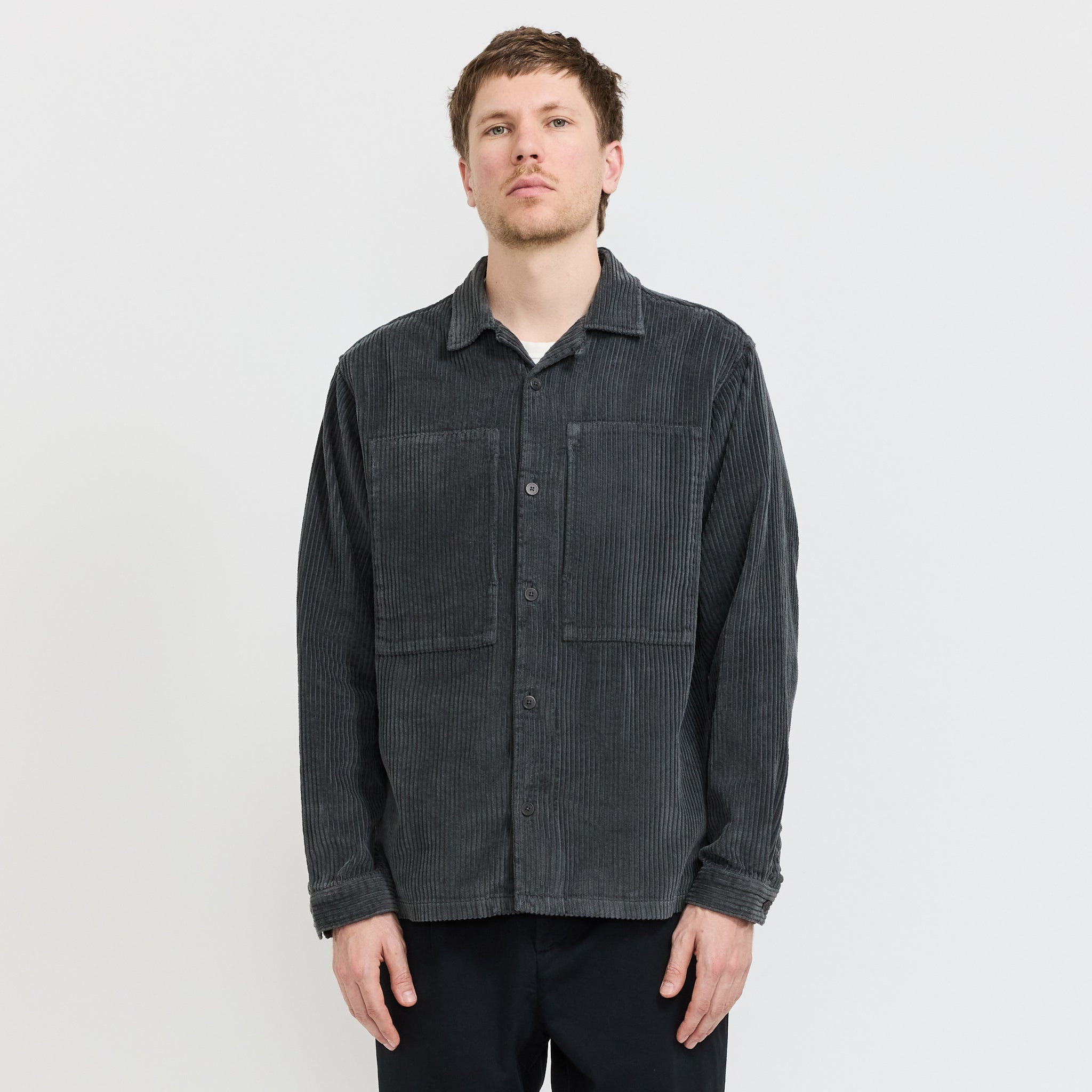 Kestin | Durno Overshirt Corduroy Charcoal | Maplestore