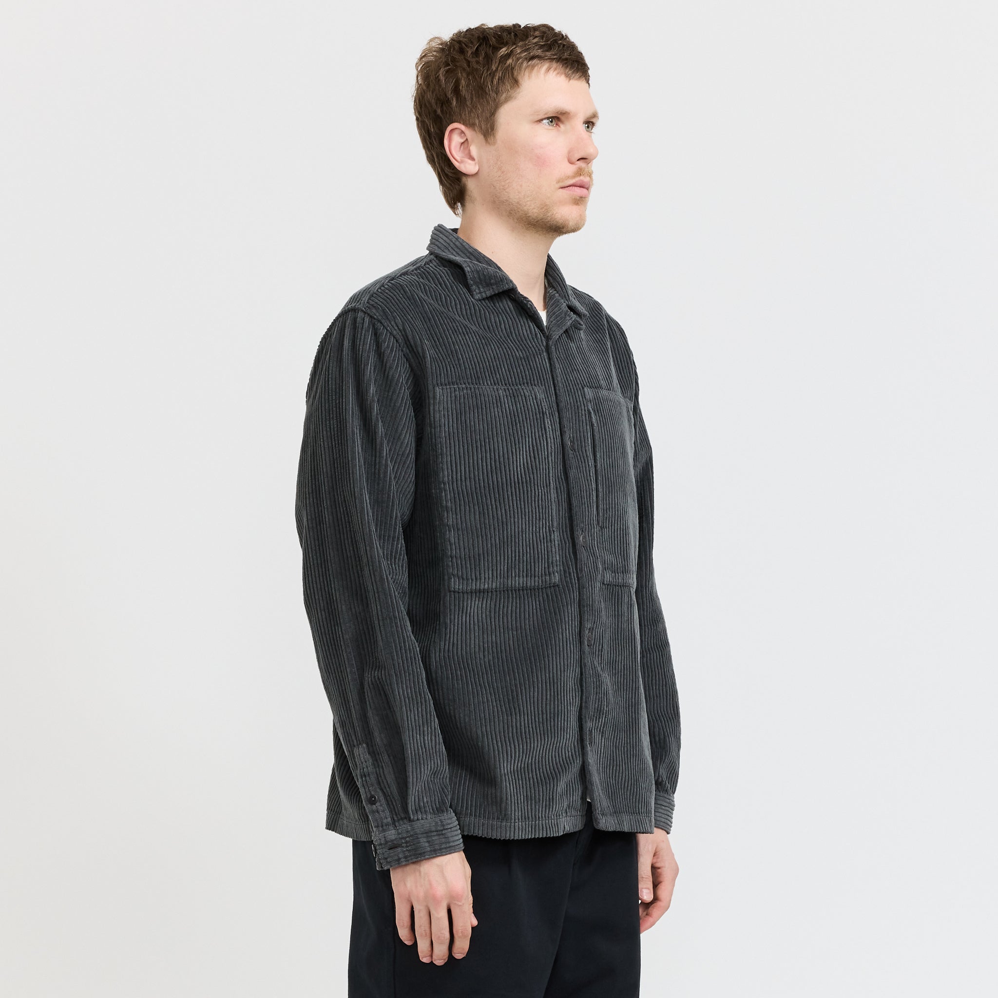 Kestin | Durno Overshirt Corduroy Charcoal | Maplestore